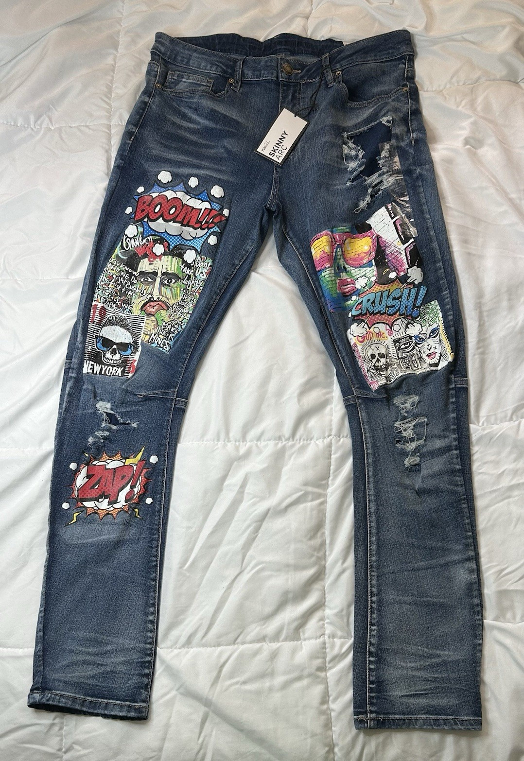 rue21 Men’s Blue Skinny Denim Jeans Distressed Comic Graphic Print Size 34