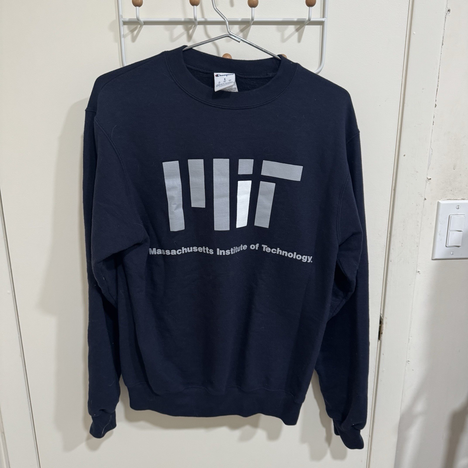 Champion MIT Sweatshirt Men’s S Blue Embroidered Pullover Ivy League College