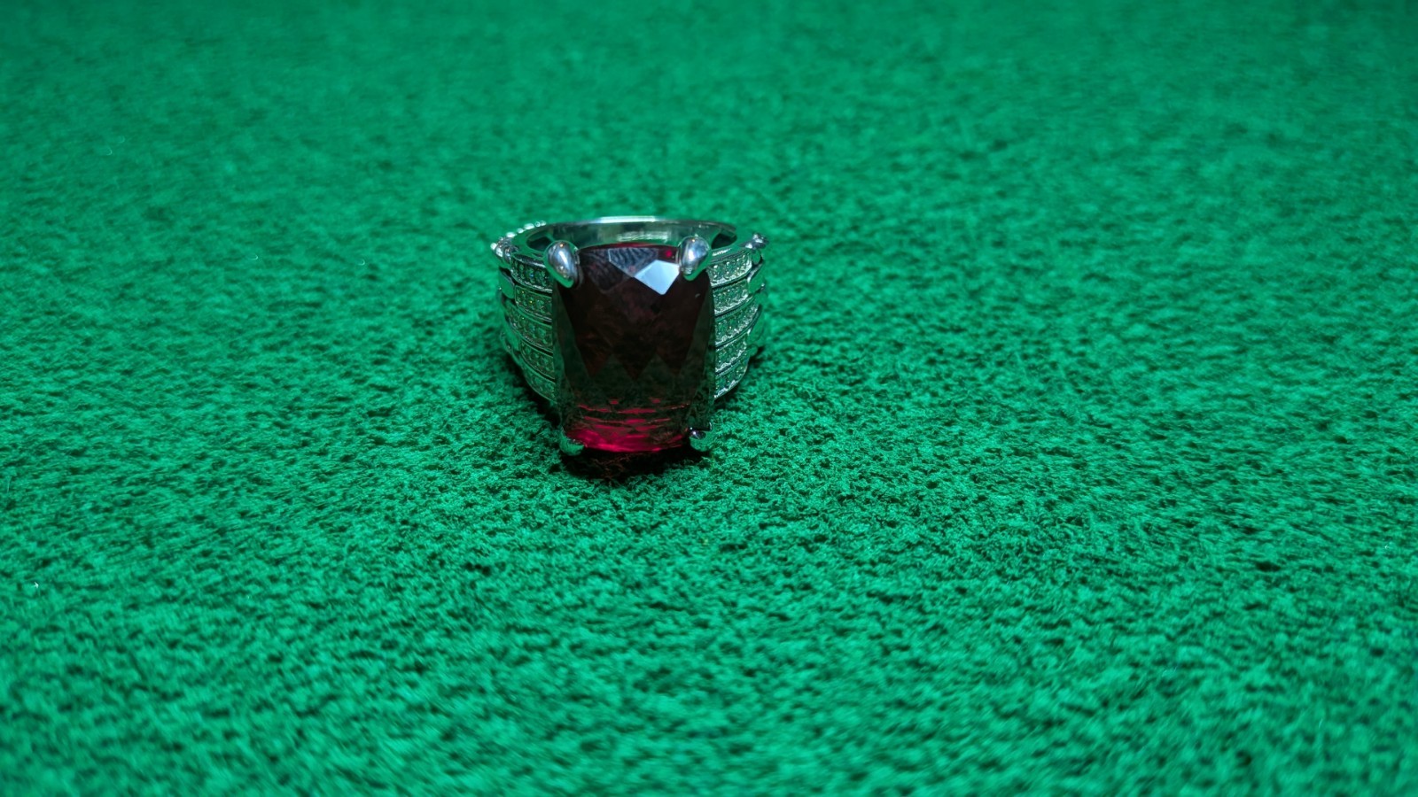 David Yurman 925 Sterling Silver Red Garnet 16×12 Tide Ring Size 6 With Pouch