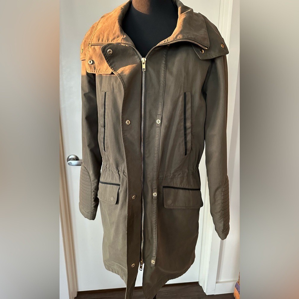 Soia and Kyo Harri Hooded Utility Coat in Olive Green. Size S/P.