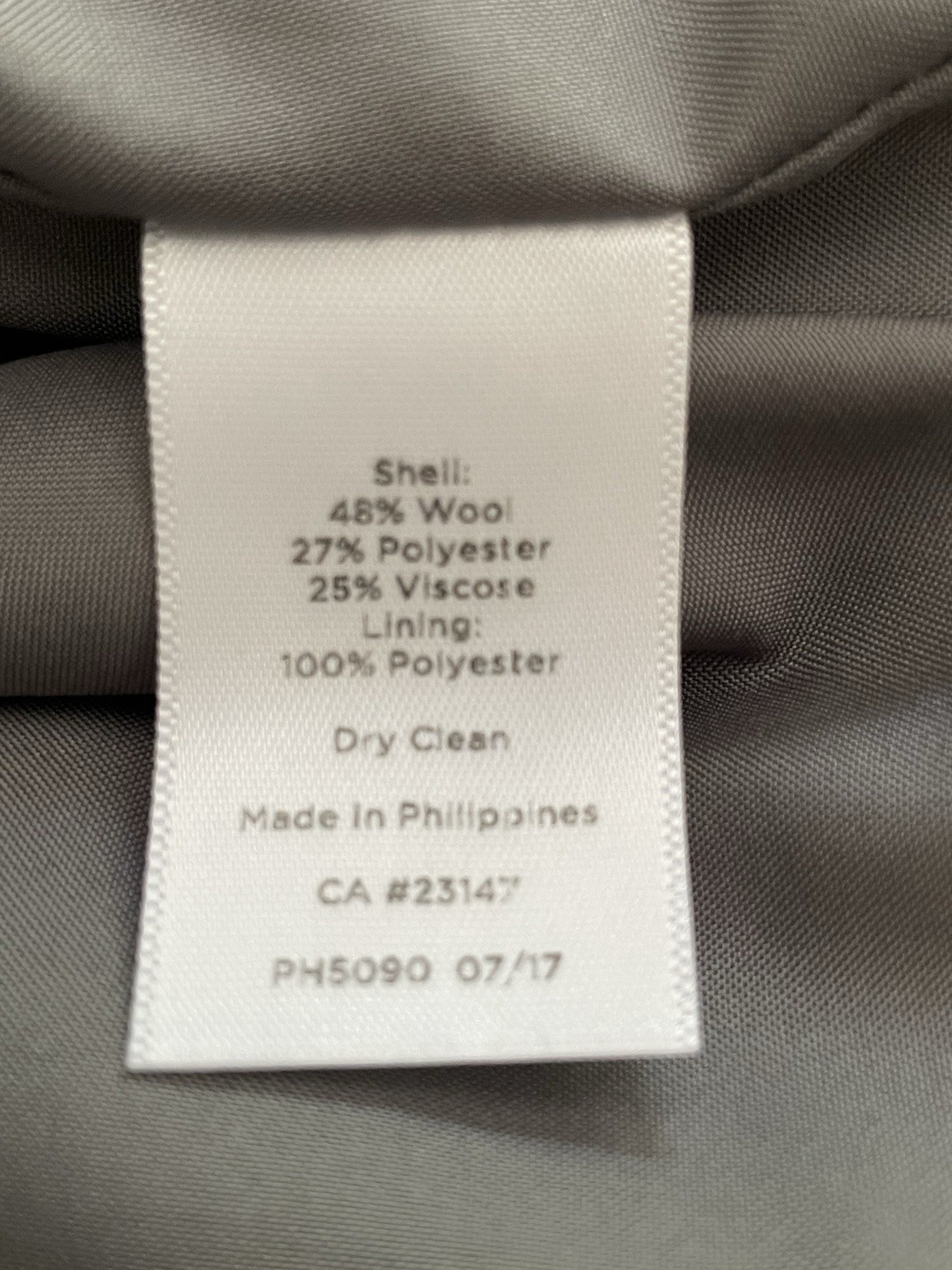 Talbots 12P Gray Herringbone Wool Viscose Blend Scalloped Hem Pockets Skirt