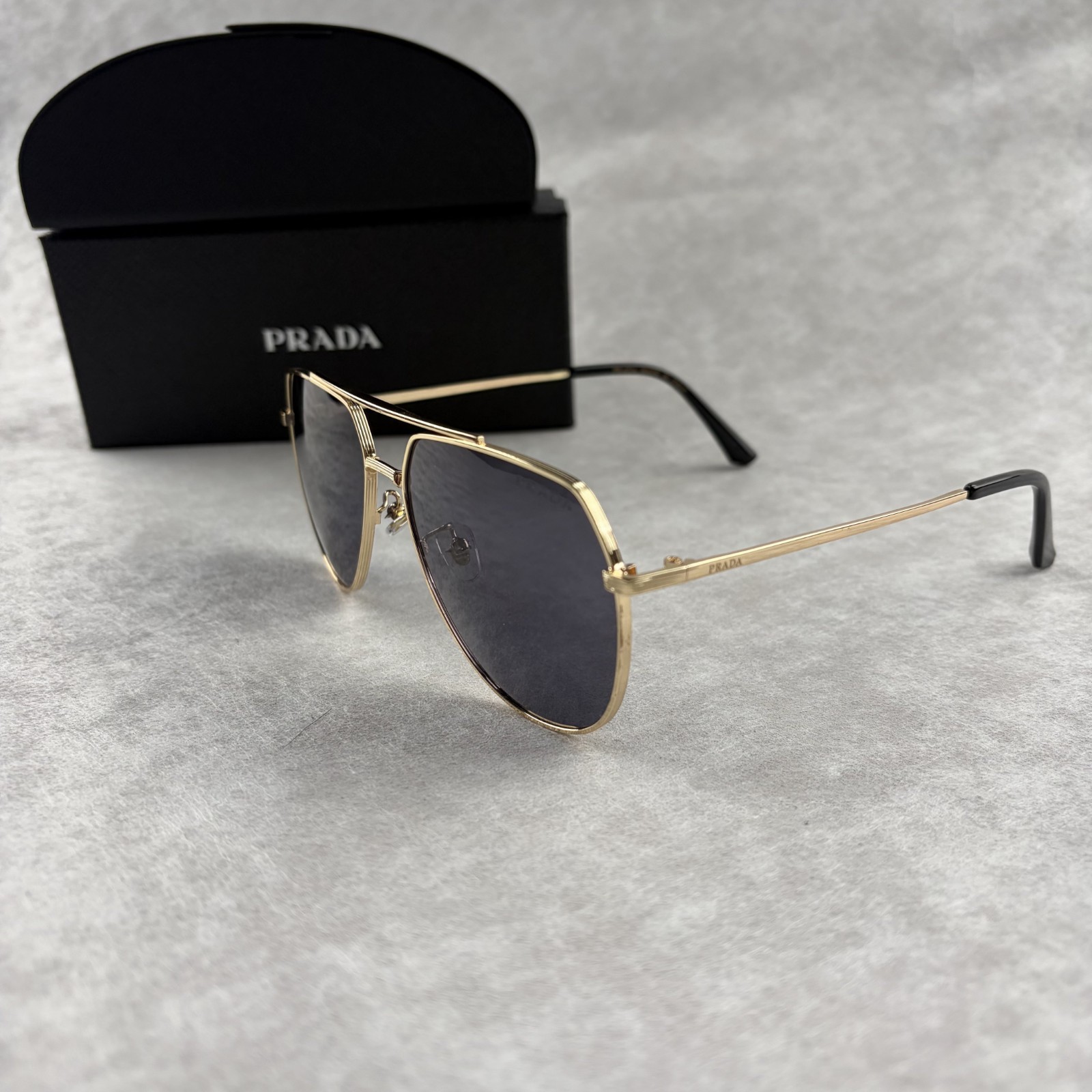 New In Box – Prada Men’s Geometric Aviator Designer Sunglasses Gold Frame