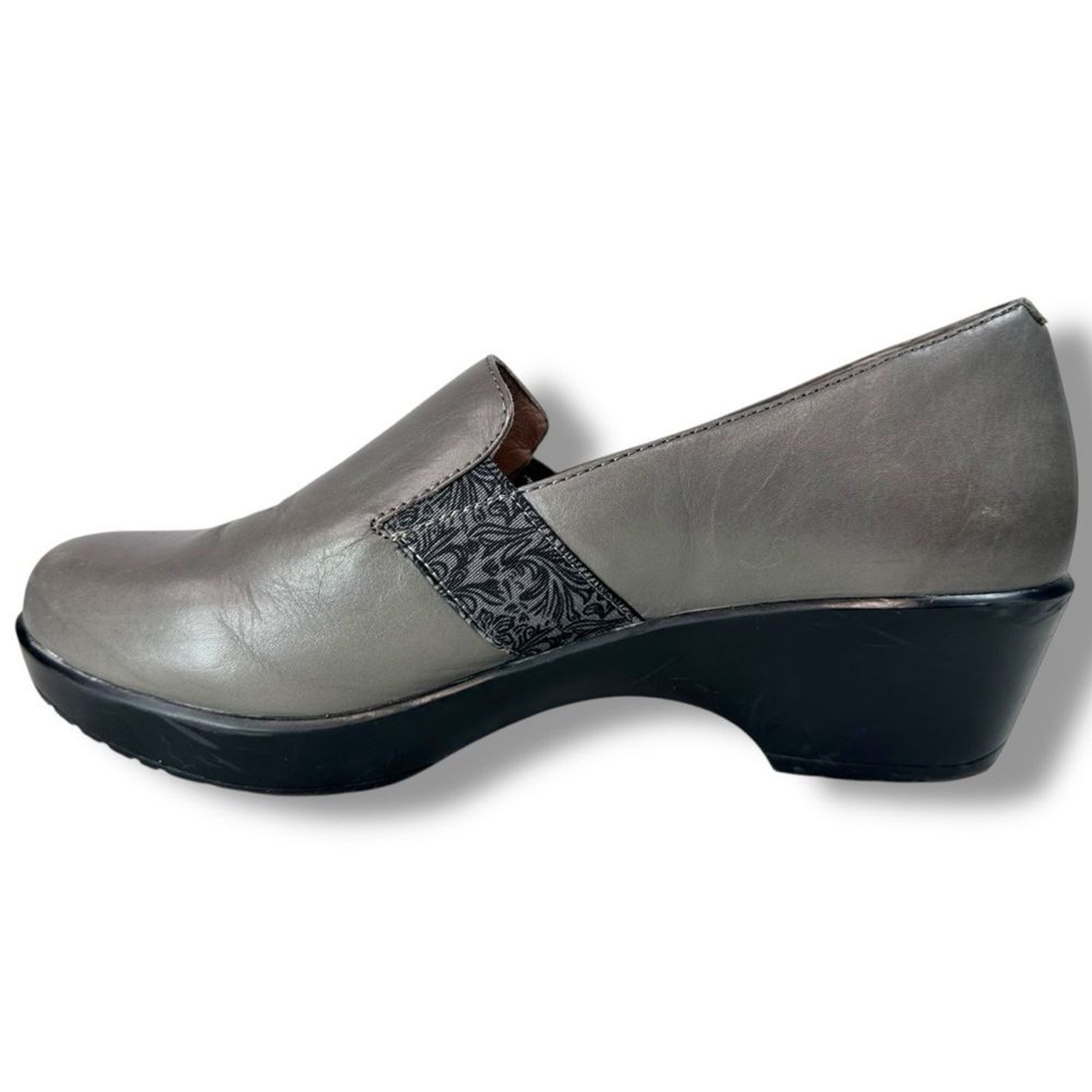 Dansko Jessica Gray Leather Slip On Comfort Clogs Size 40