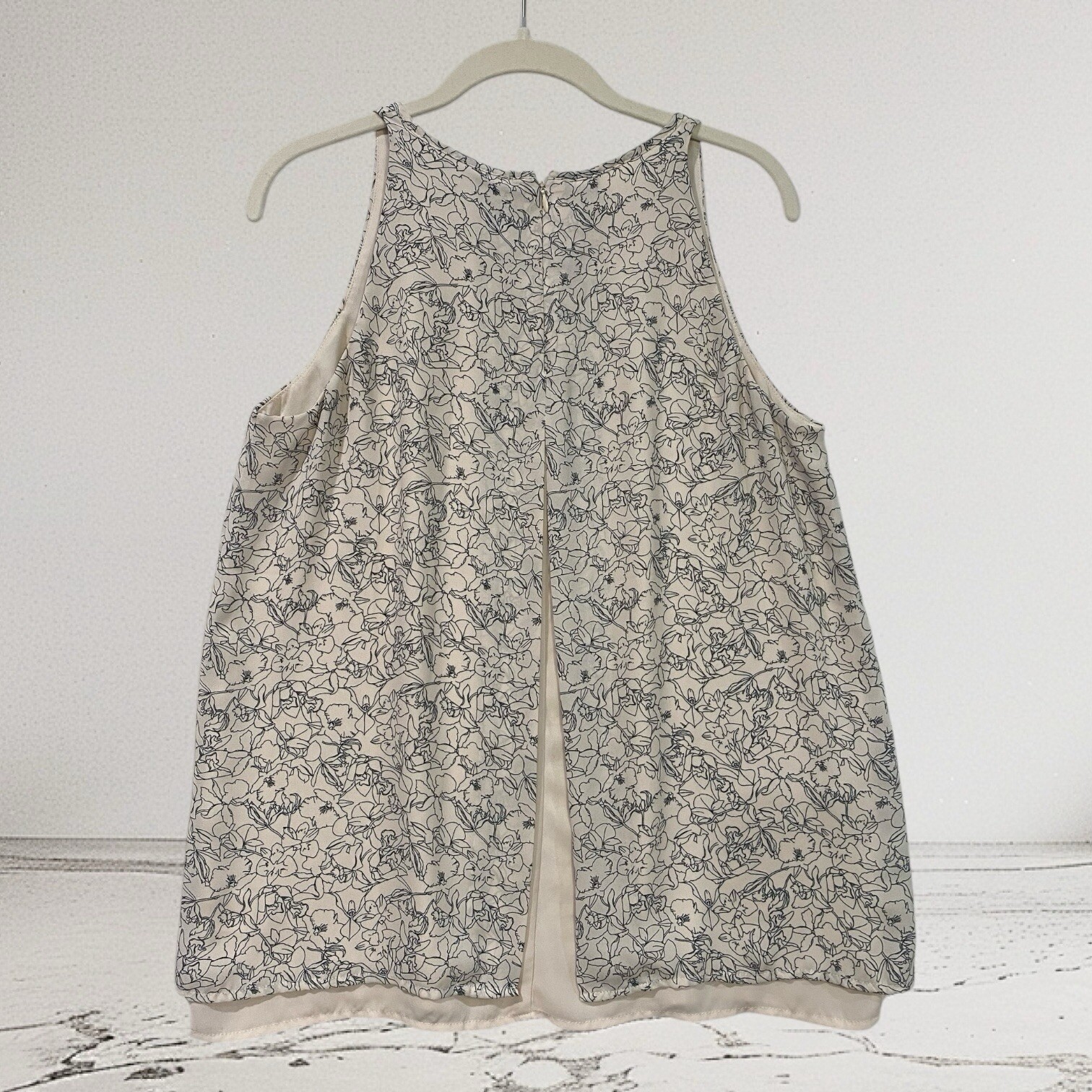 Dalia Womens Floral Sleeveless Layered Top Size Medium Split Back Summer Chic