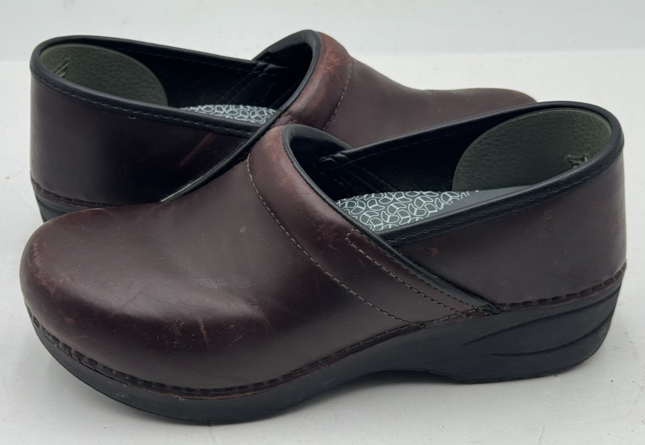 Dansko XP 2.0 Women’s Clog 8.5-9 Brown Leather Round Toe Casual Slip On Shoes