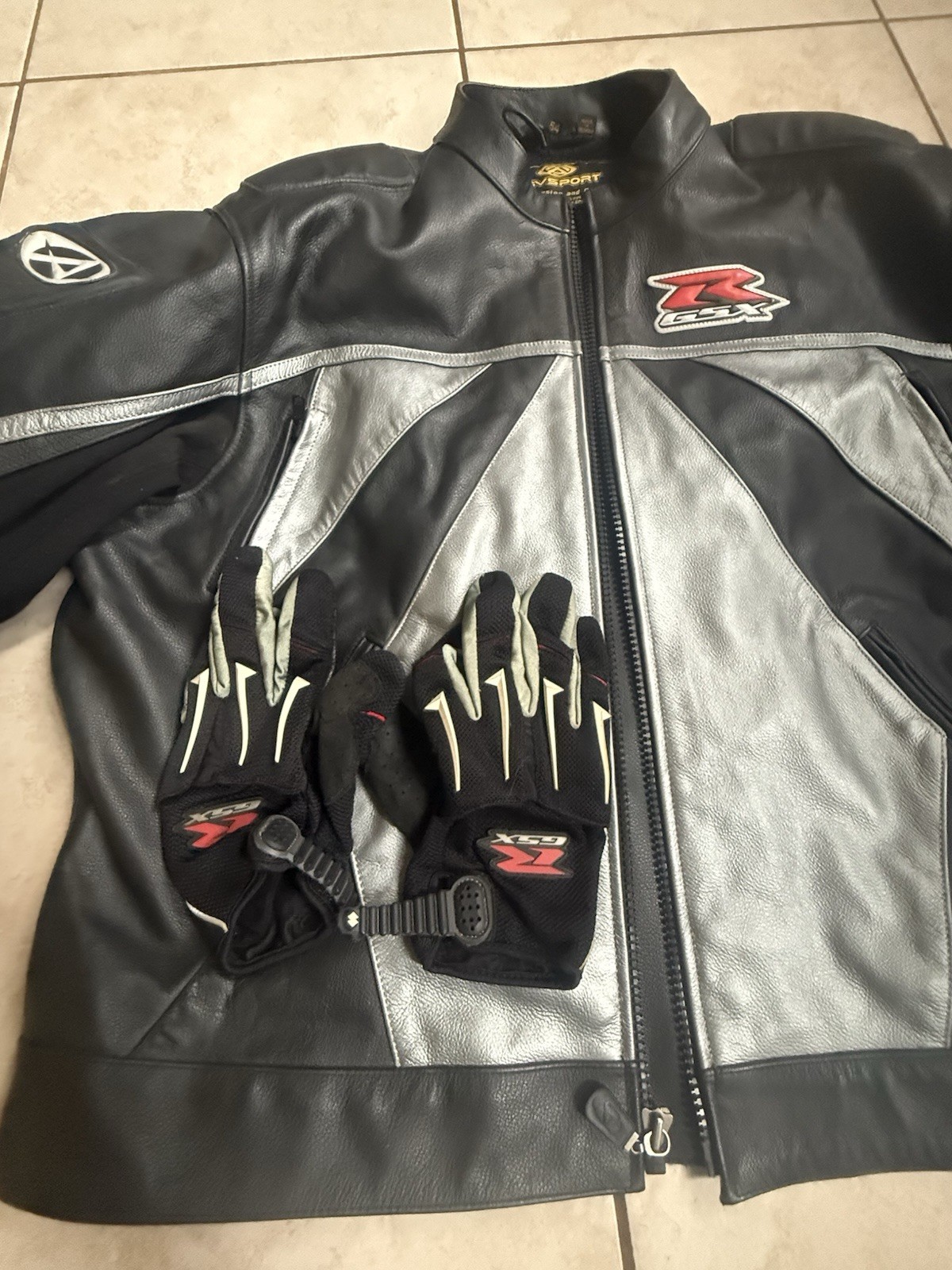 VTG AGV Sport Suzuki GSX-R Leather Motorcycle Jacket Black Sz 54 And Gloves