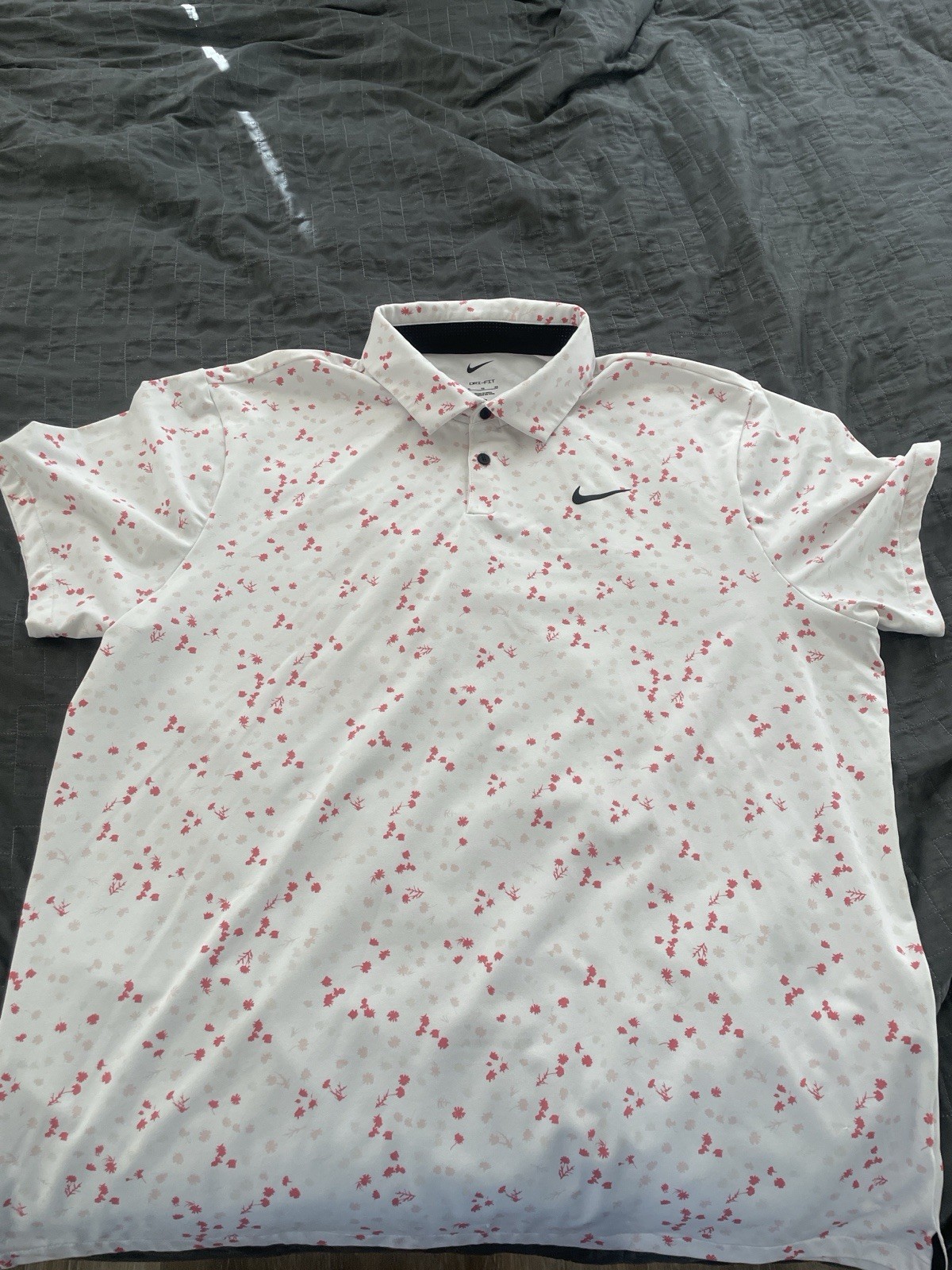 Nike Dri-FIT Men’s XL Polo Shirt White/Red Graphic Print Short Sleeve Button