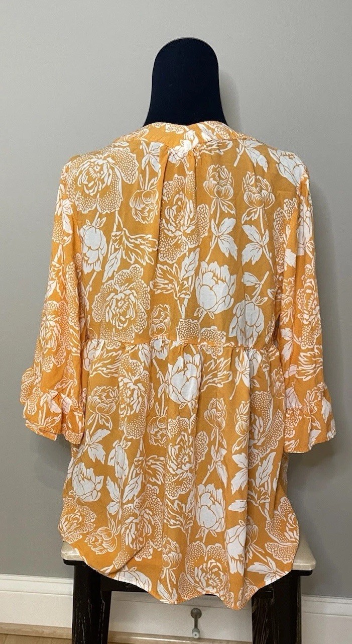 C&C California Blouse Womens M Orange Floral Tunic Bell Sleeve Boho Peasant