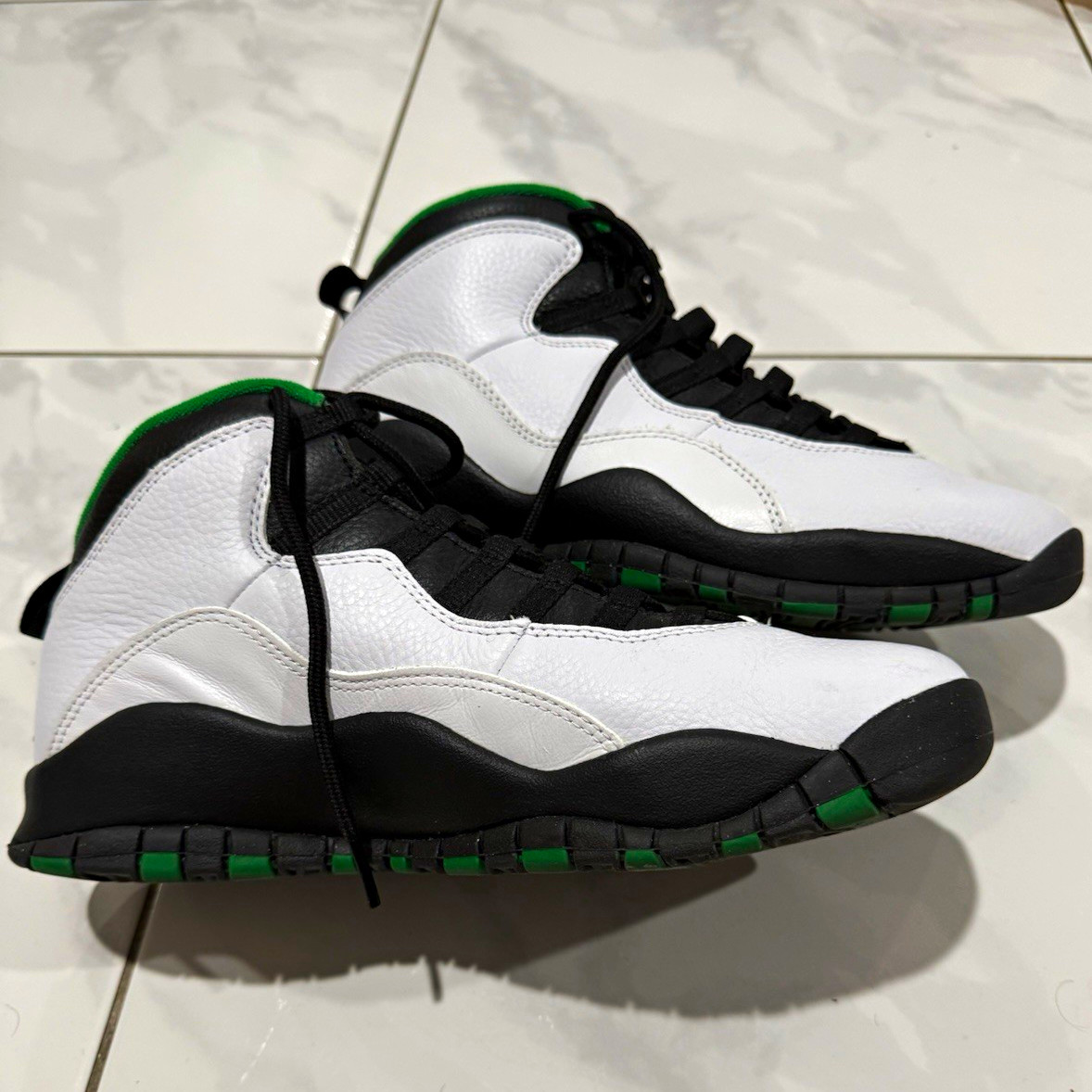 Air Jordan 10 ‘Seattle’ Colorway (Size 9)