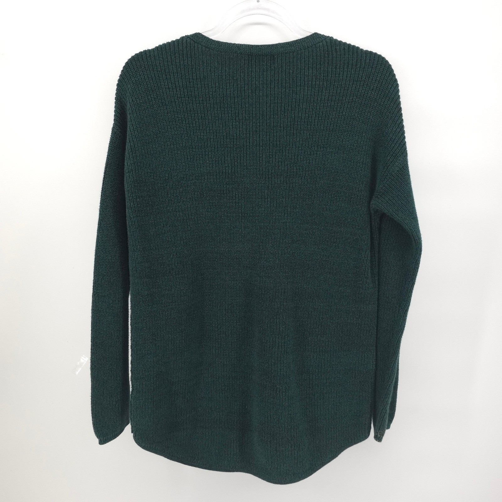 a.n.a Sweater Size Large V-Neck Ribbed Knit Pullover Cozy Fall Winter Green