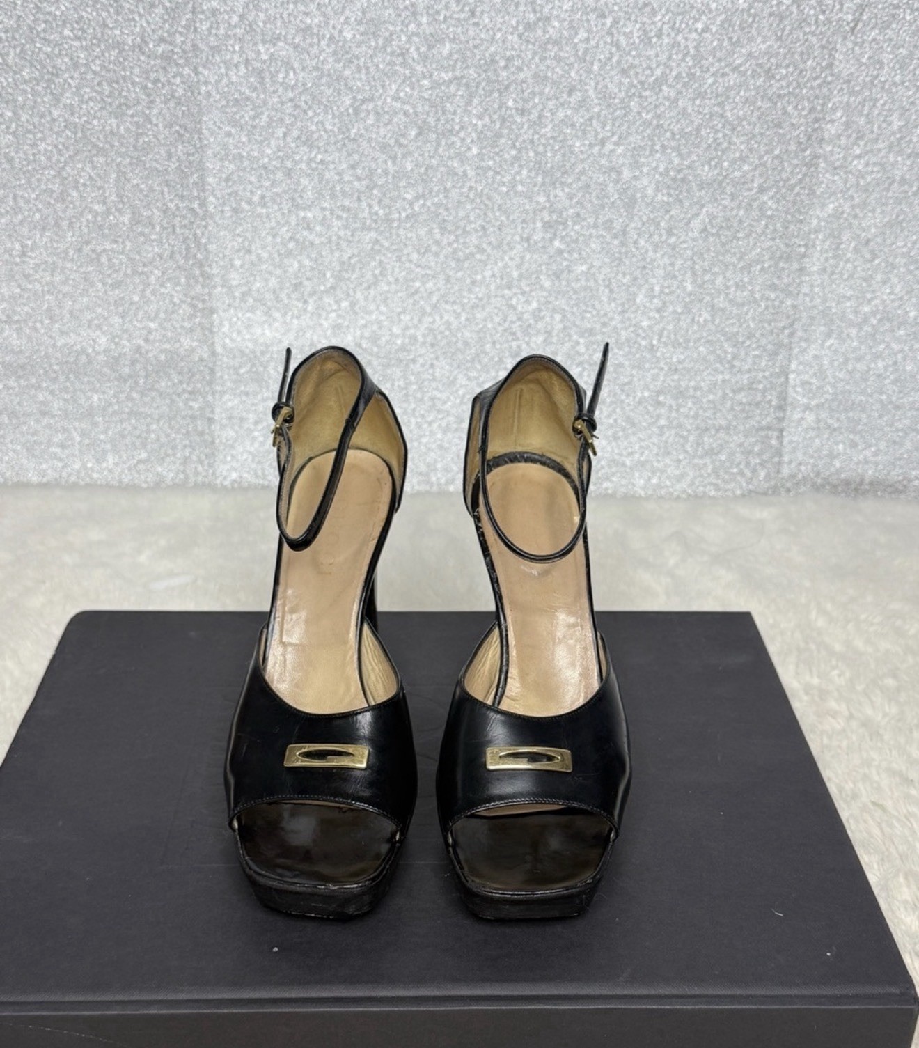 Gucci Women’s Black Leather Strappy Ankle Strap Open Toe Heels Buckle 6B