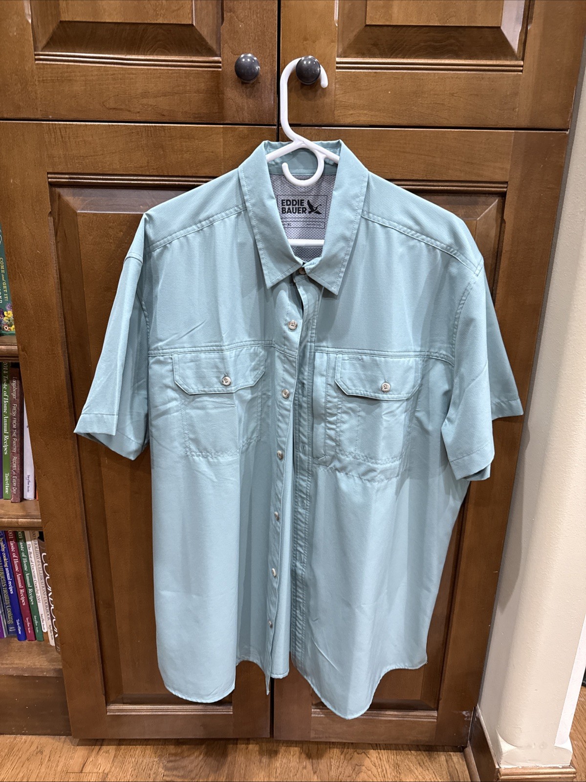 Men’s Eddie Bauer XL Short Sleeve Teal Vented Hiking Shirt