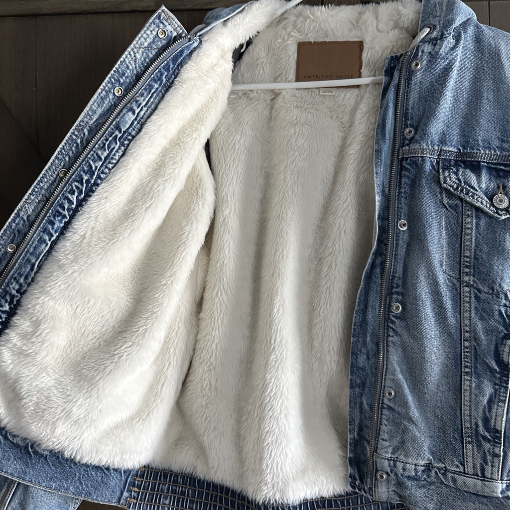 American Eagle Womens Trucker Jacket Fur Fleece Sherpa Hood Lined Denim Small
