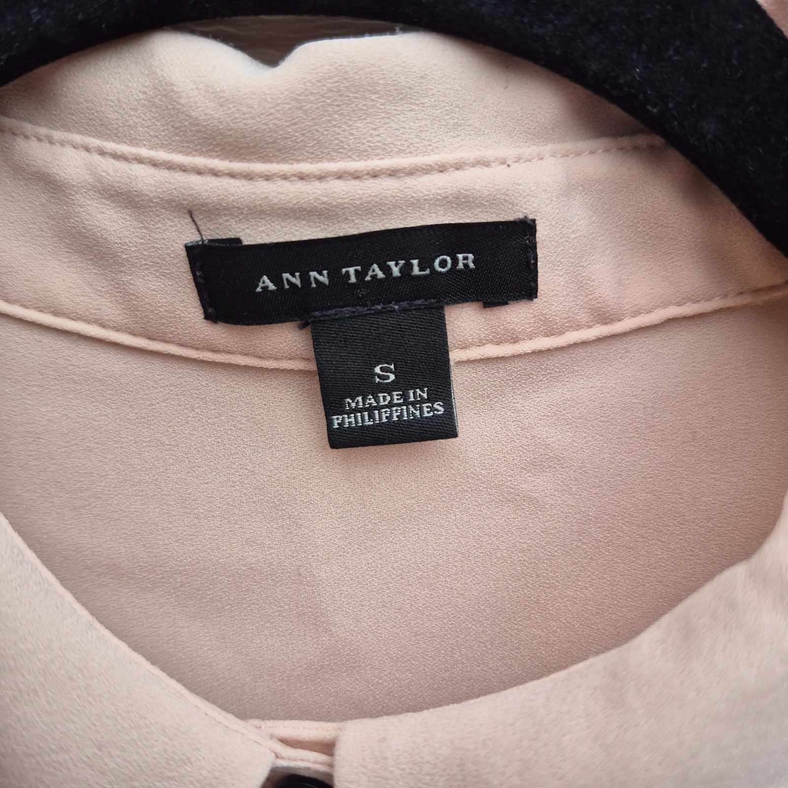 Ann Taylor Cream Contrast Trim Collared Front Button-Up Long Sleeve Blouse Sz s