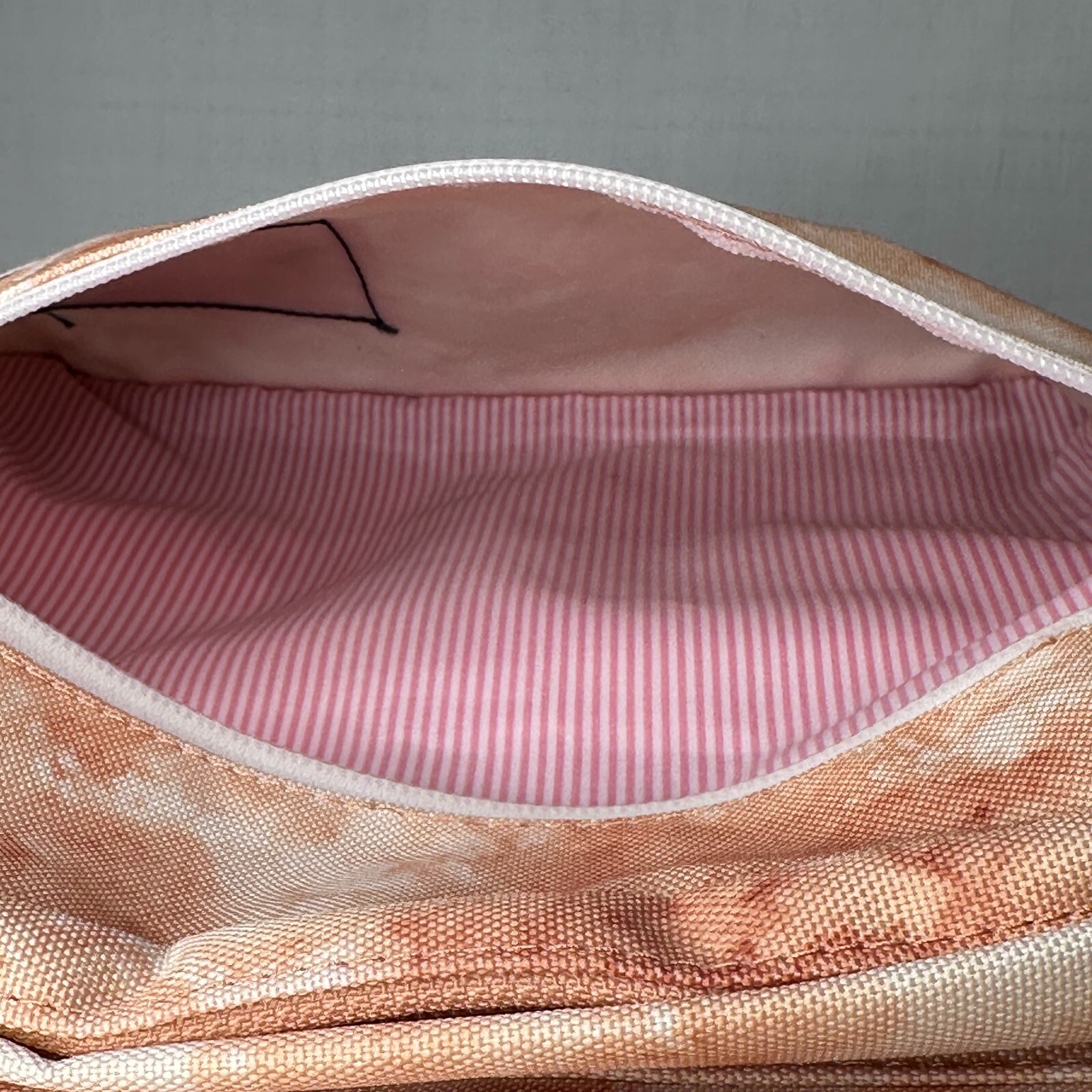 Hershel Supply Co. Backpack Pop Quiz Pink Print with Laptop Sleeve Outdoor
