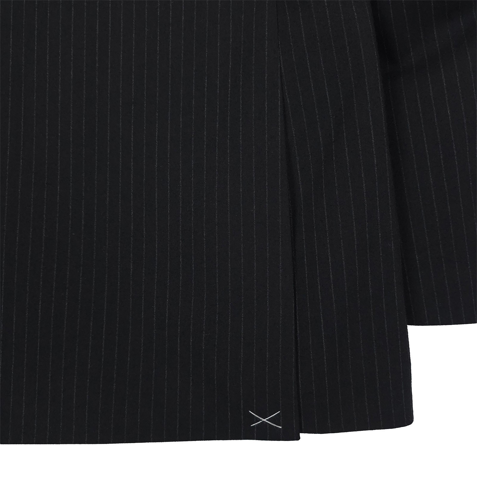 Nautica Mens Modern Fit 2 Piece Suit 36S 32W Black Pinstripe Stretch NWT