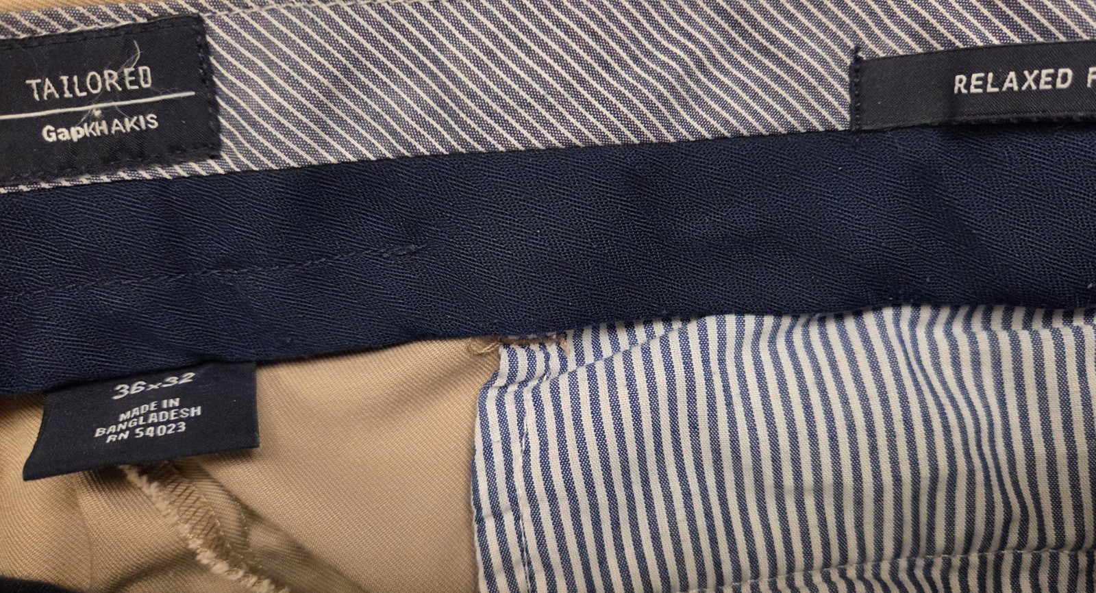 Gap Men’s Relaxed Straight Fit Khaki Chino Pants Beige 36/32 Cotton Twill Pocket