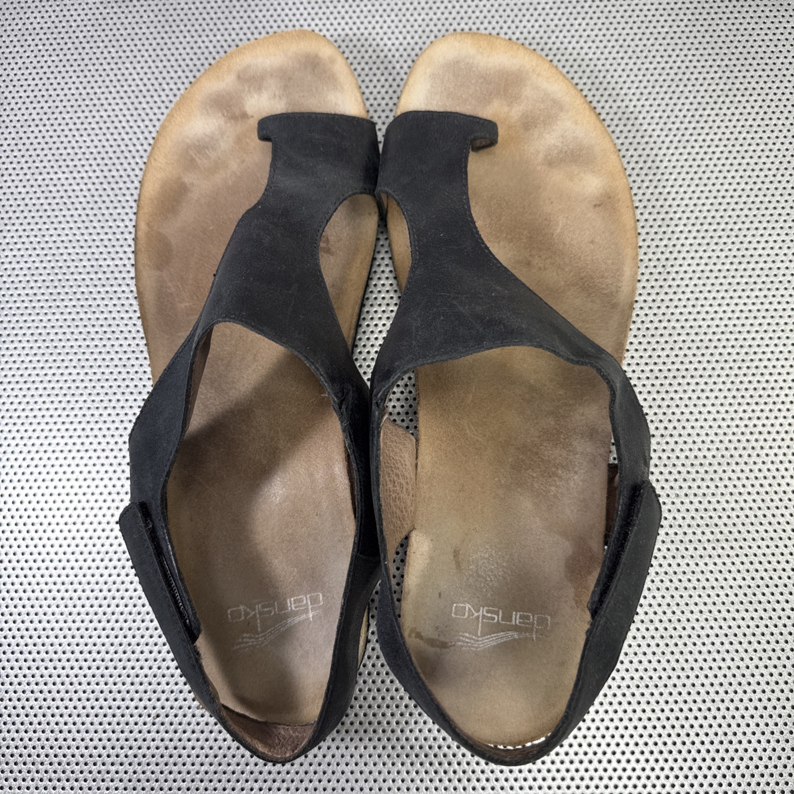 Dansko Reece Waxy Burnished Black Thong Sandal Size 42- Women’s 11.5-12