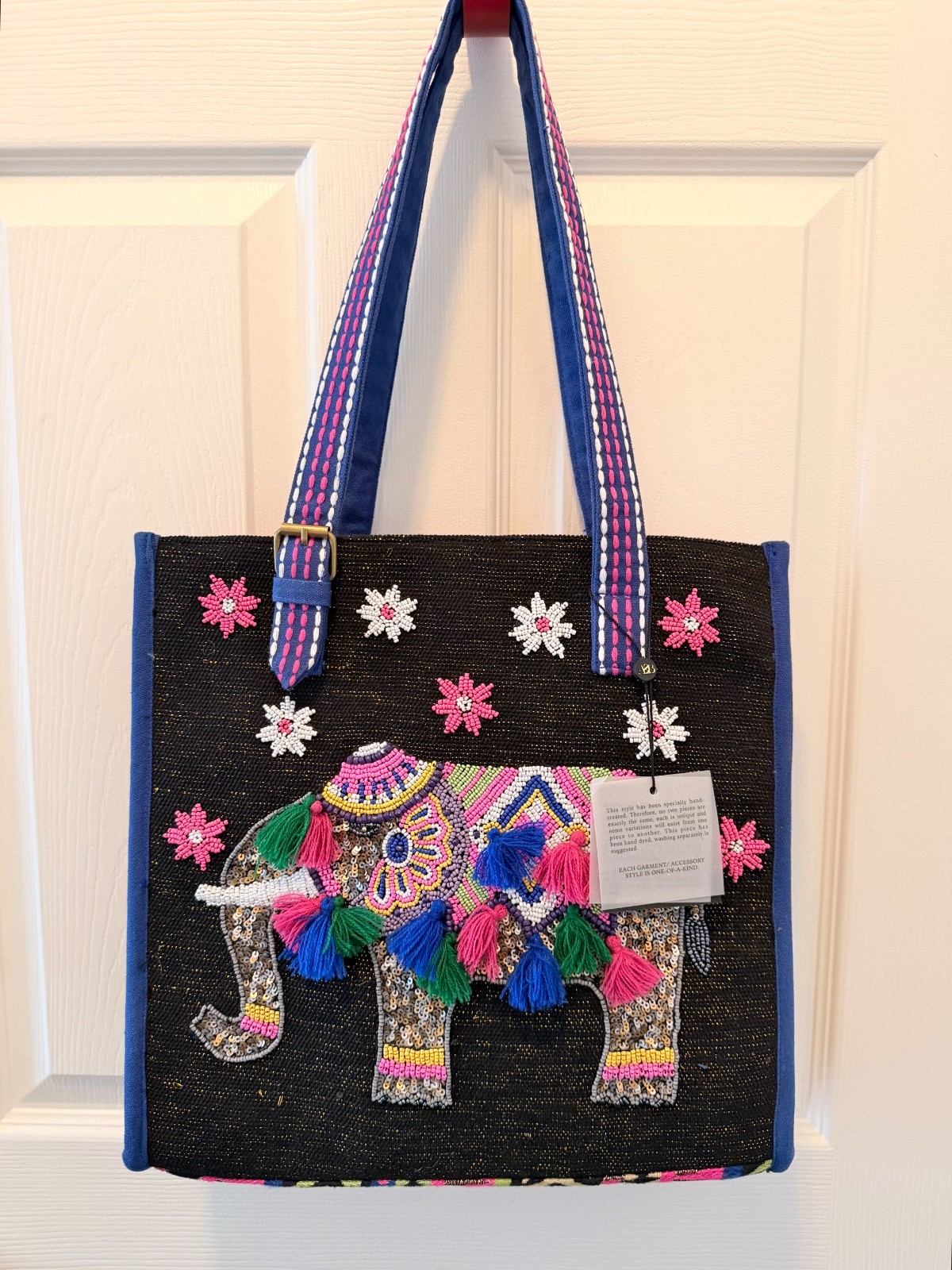 America & Beyond Embellished Tote Safari The Gentle Giant Woven Jacquard Body