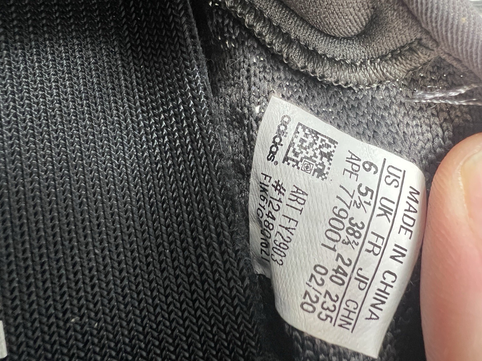 adidas Yeezy Boost 350 V2 Cinder Size 6