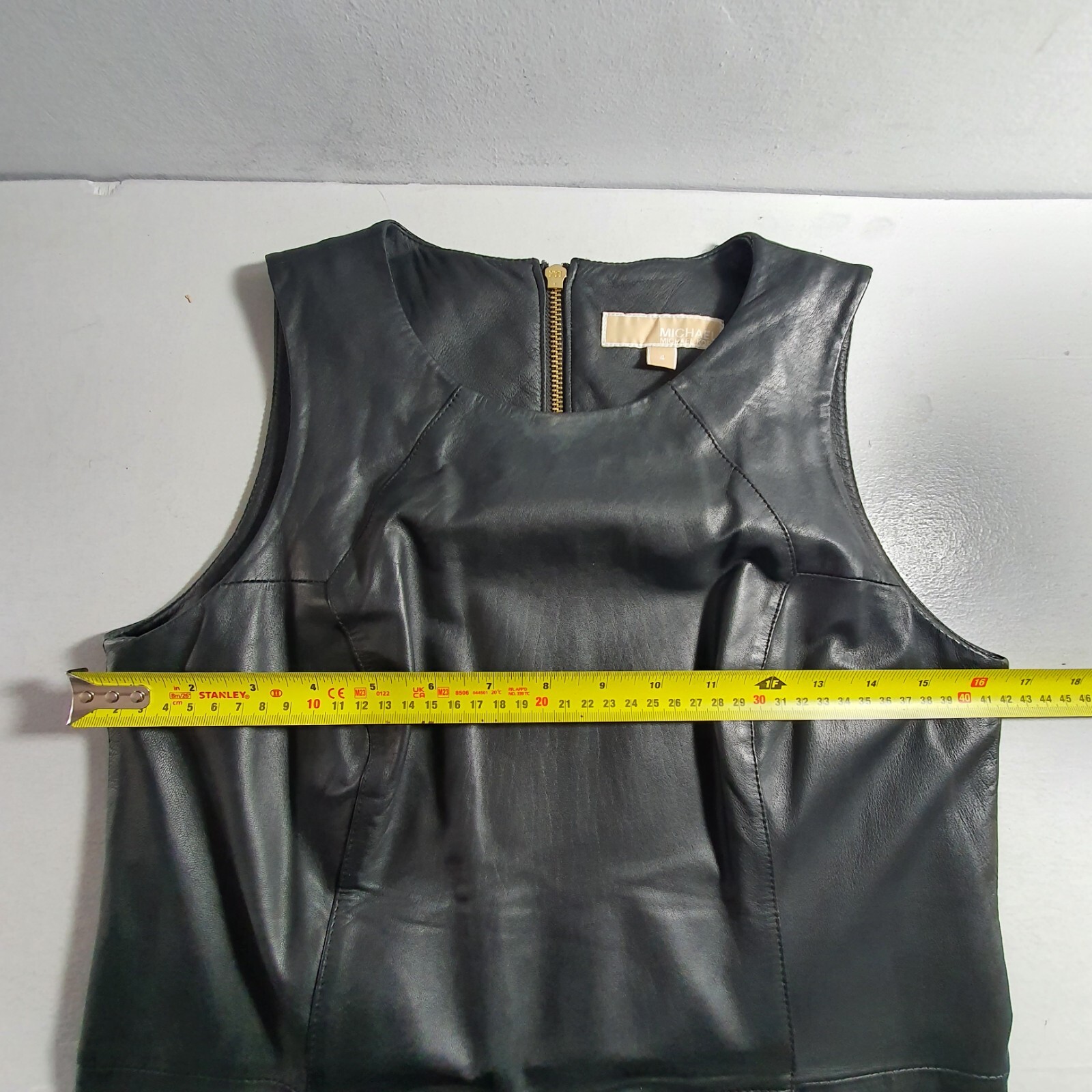 MICHAEL KORS Soft Leather Shift Dress LBD Lined Zip Pockets Size UK 8 Black