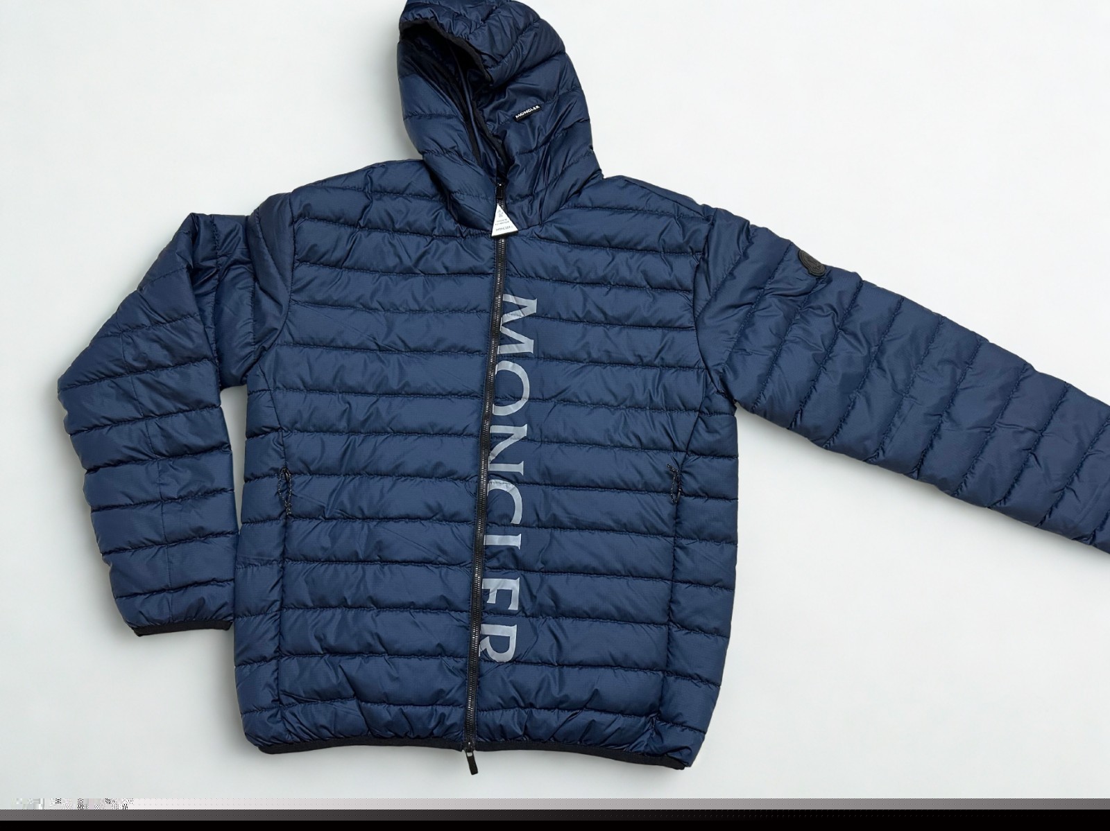 Moncler UME Reflective Blue Puffer Jacket Size 4 – New without tags