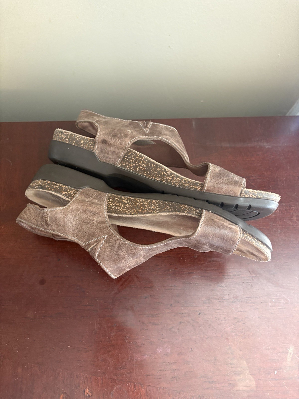 Dansko Reece Tan Leather Women’s Sandals Size EU 37 or US 6.5 Or 7