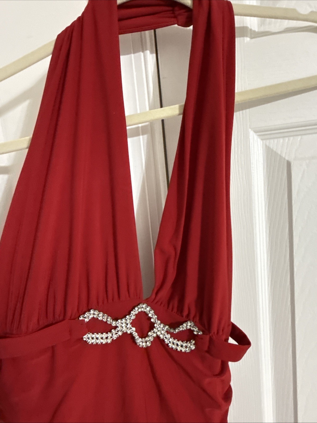 B. Darlin Women’s Red Halter Evening Dress Size M Formal Gown