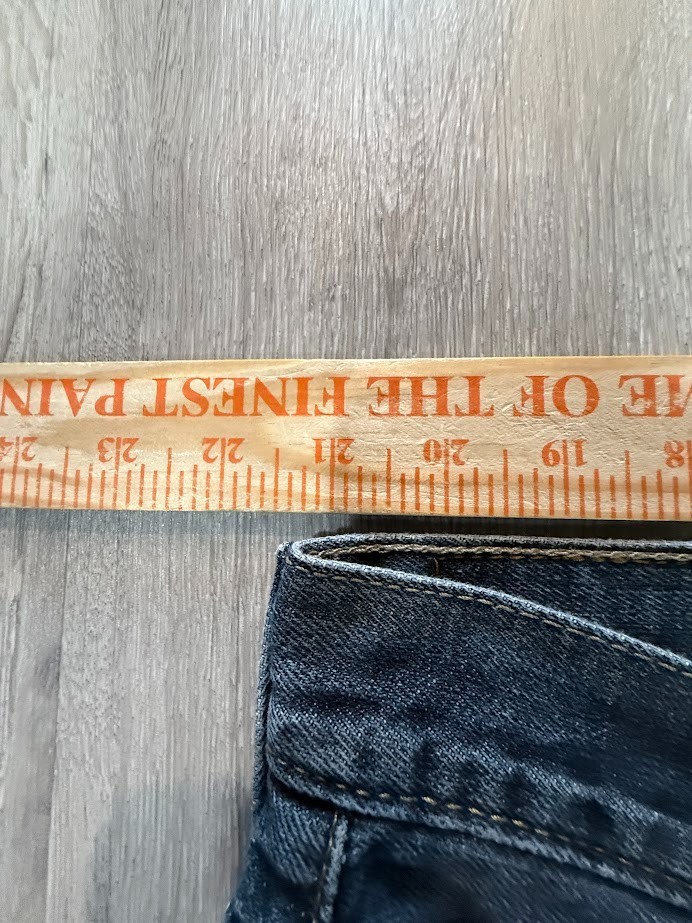 Levi’s 559 Jeans Relaxed Straight Leg Men’s 43×31 Blue Denim Distressed