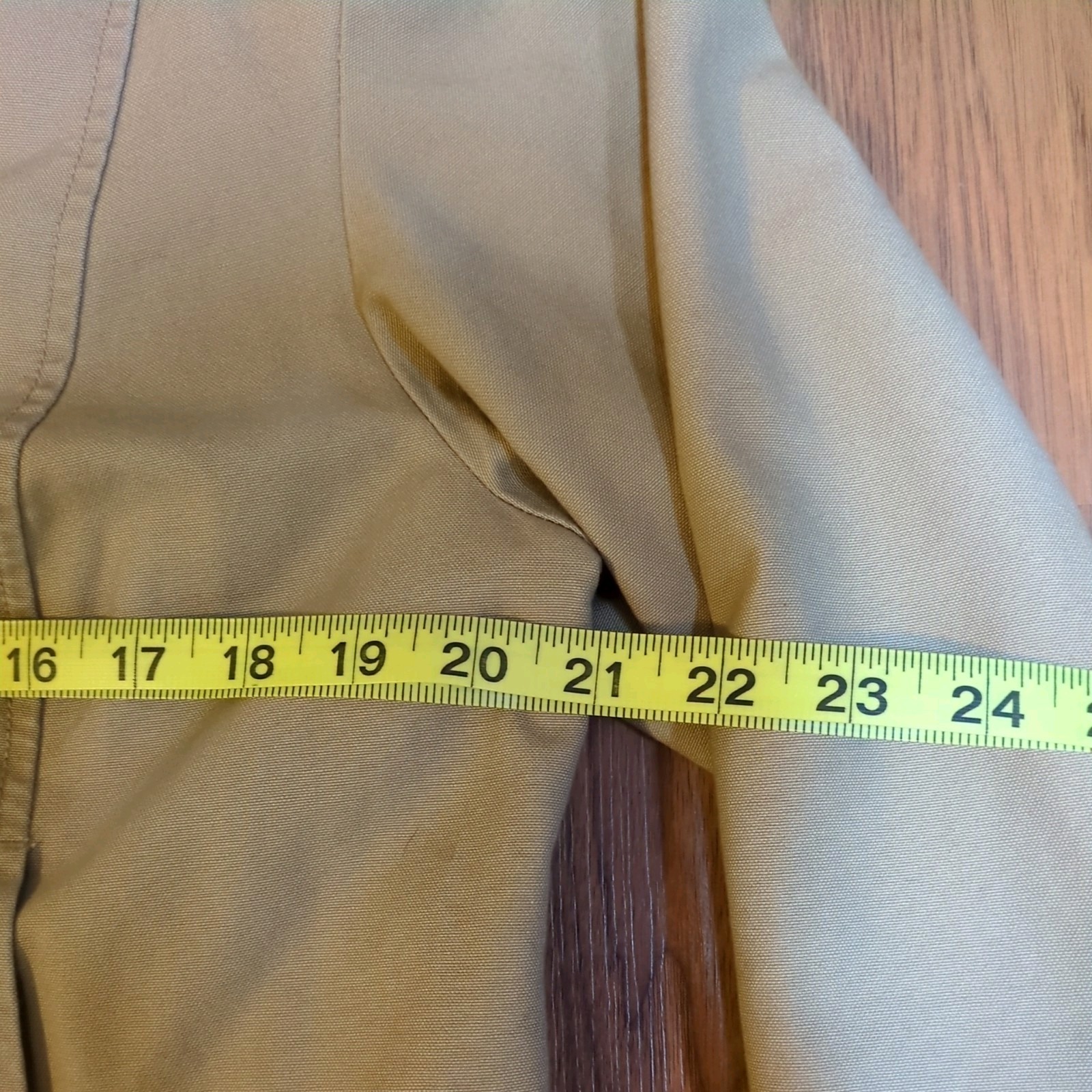 LL Bean Women Adirondack Barn Coat Size M Regular Khaki Corduroy Collar Flannel