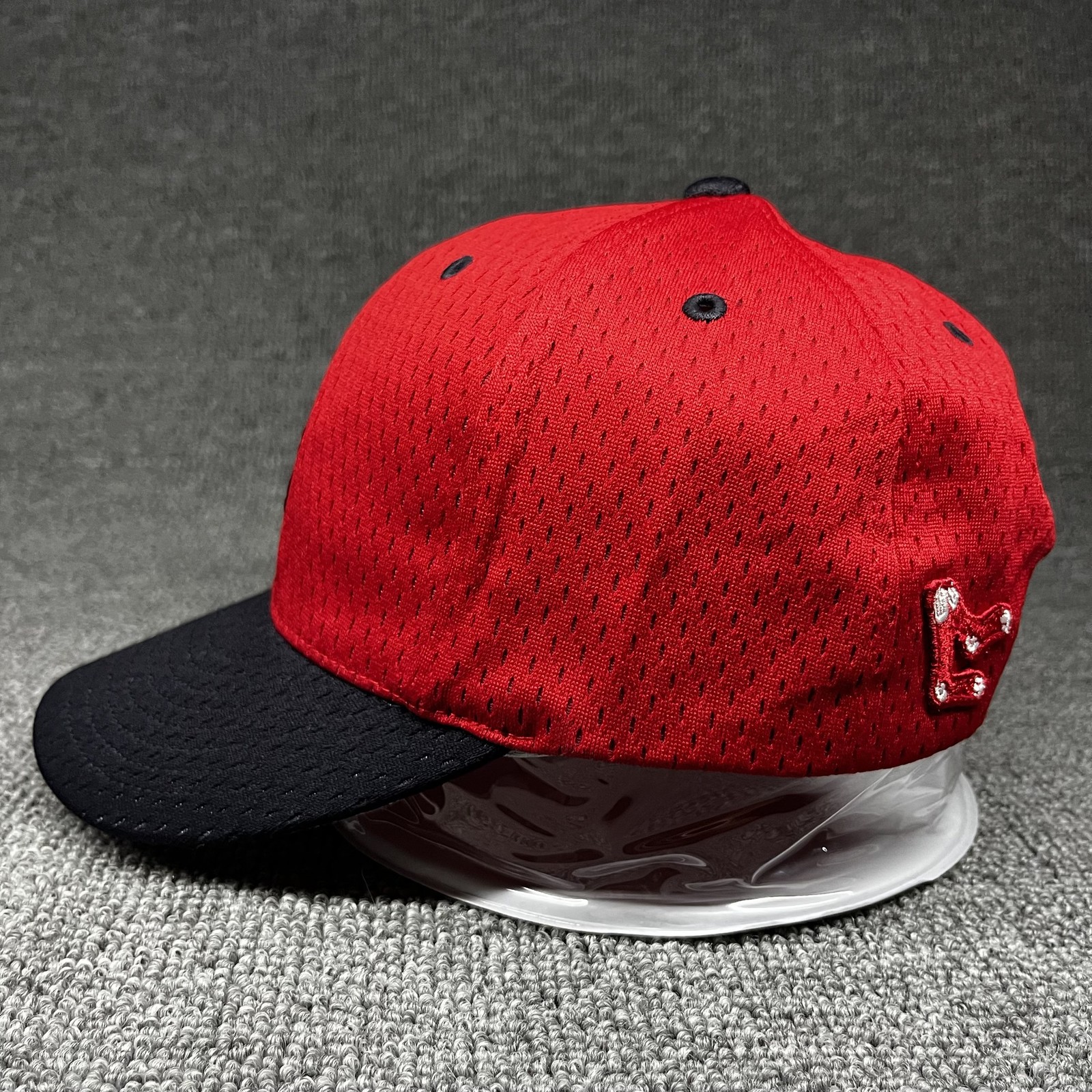 Mossiant Boston Red Sox Snapback Curved Brim Red Black Hat Unknown Size