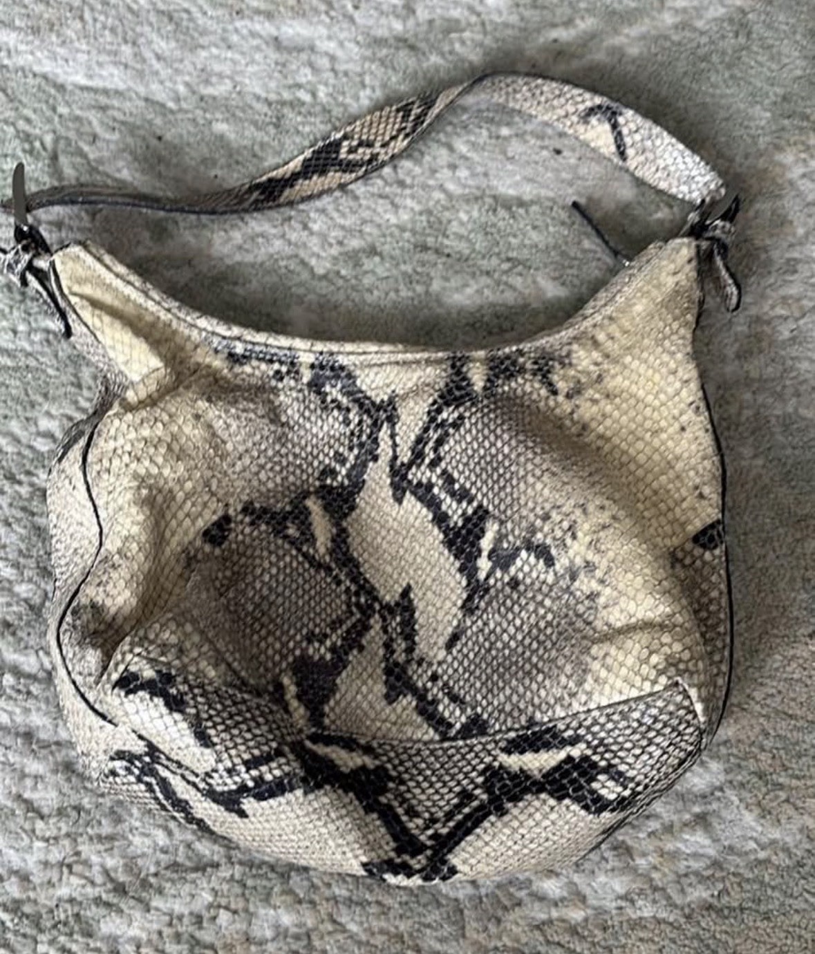 Gruppo Italiano Snake Print Beige Black Shoulder Bag Zip Closure Zipper Accent