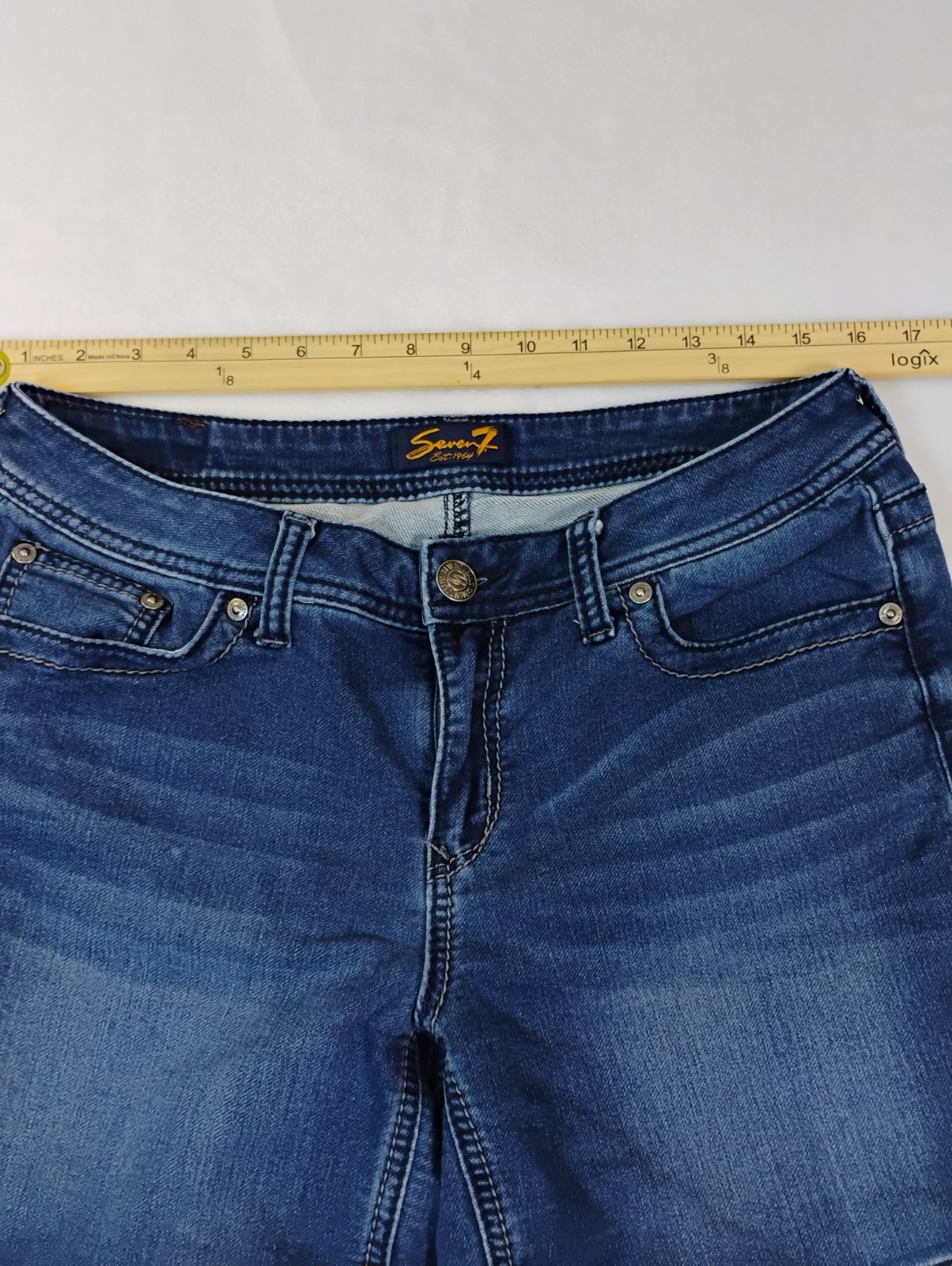 Seven7 Sunset Bermuda Shorts Size 10 Women Blue Stretch Distressed Raw Hem Denim