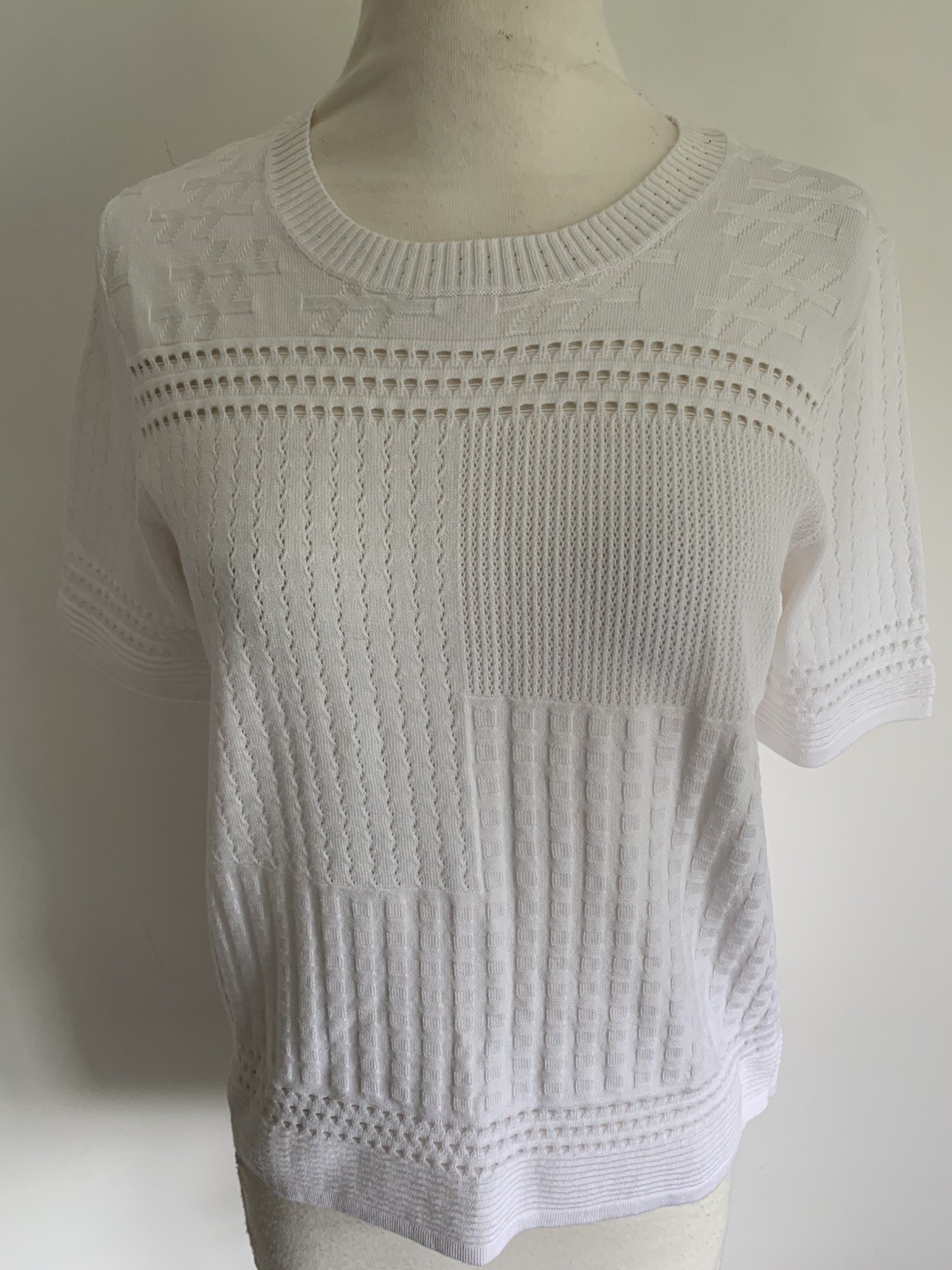 TU Ladies White Soft Knitted Top T-shirt Short Sleeve Size 8 Casual Formal