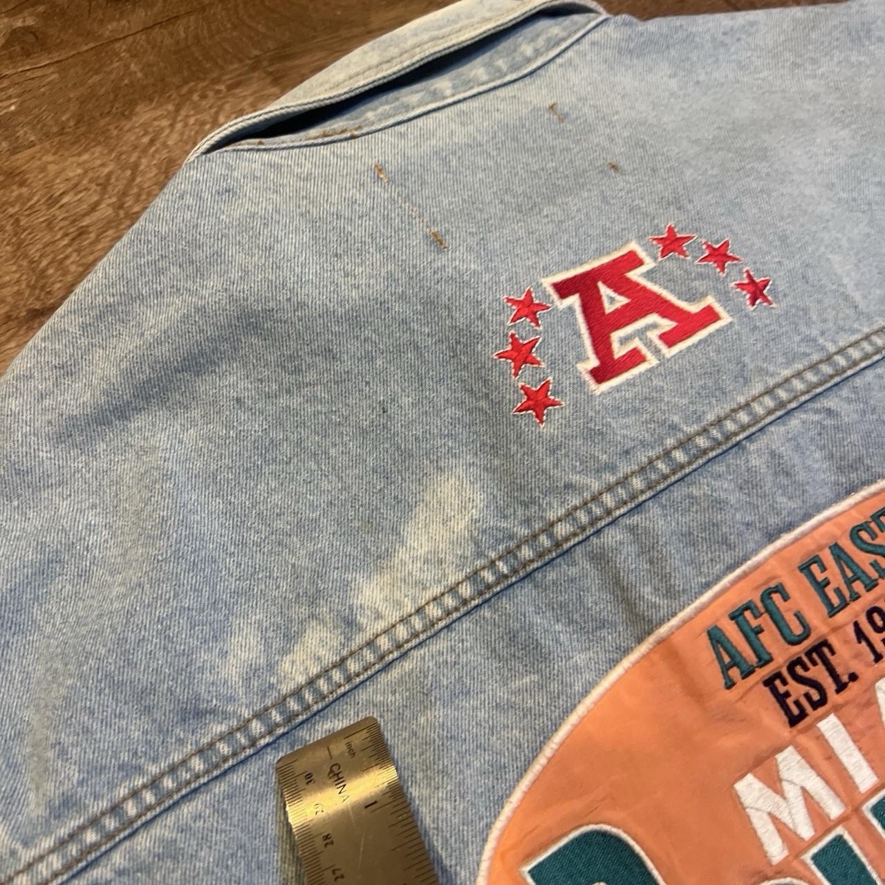 Vintage 90s Pro Elite Miami Dolphins Light Blue Denim Trucker Jacket Size L