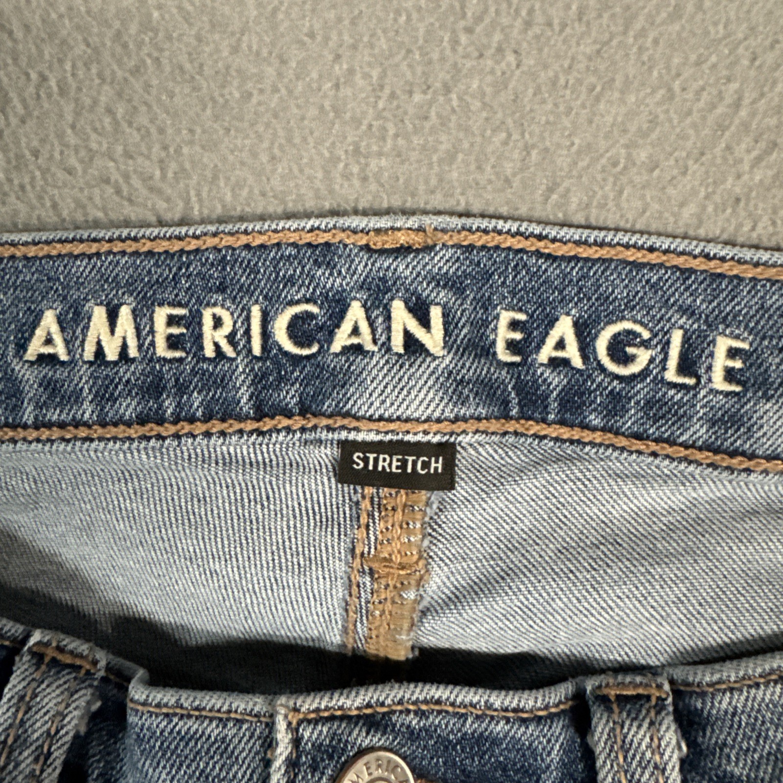 American Eagle Jeans Womens 4 Blue 90’s Straight Distressed Denim Cotton Blend