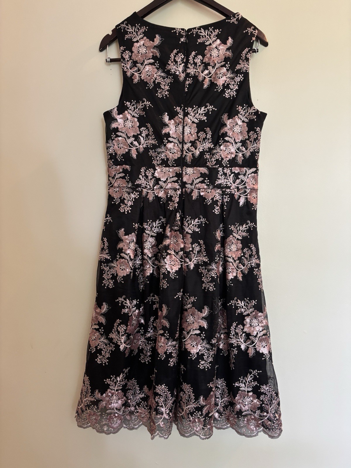 Tahari Arthur S. Levine V-Neck Mesh Sequin Embroidered A-Line Dress 10