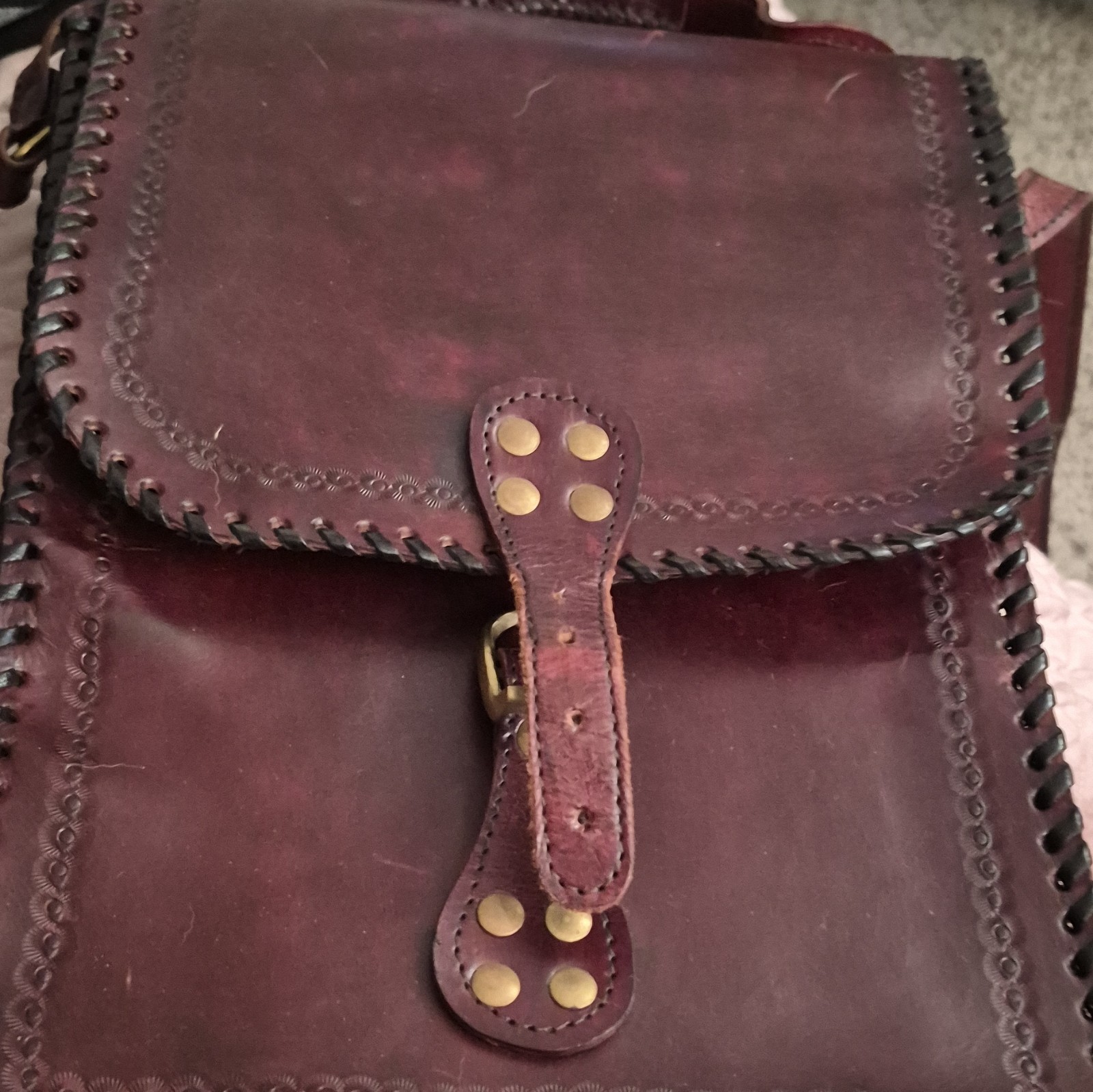 RUSSIAN Messenger bag vintage leather, diplomatic?