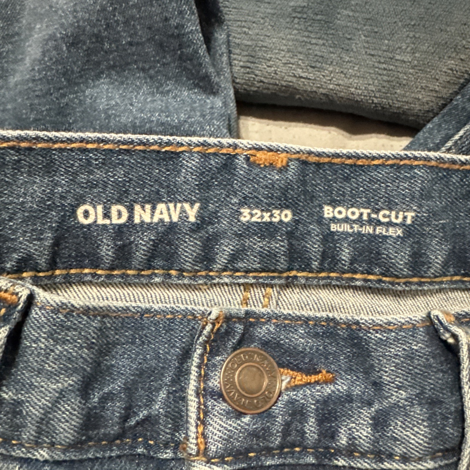 Old Navy Loose Men’s size 32×30 Medium Wash Blue Denim Jeans