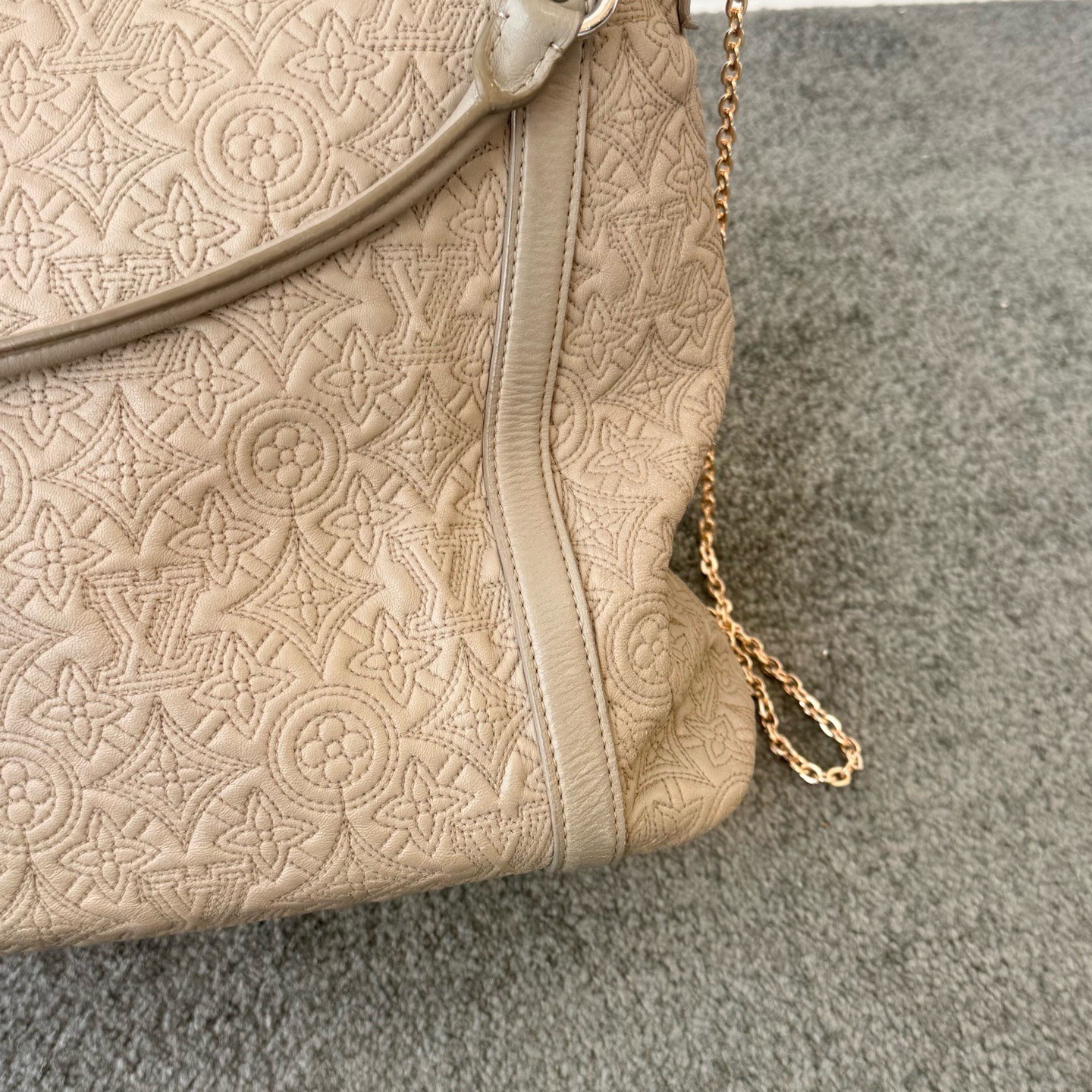 Louis Vuitton Pre-Owned Authentic Luxury Handbag 34x13x30cm