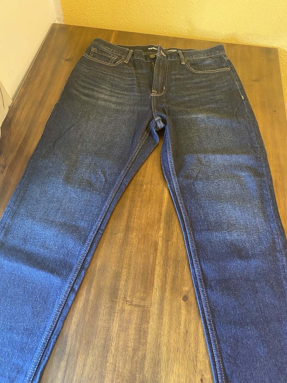 Old Navy Men’s Loose Fit Tapered Leg Blue Wash Denim Jeans