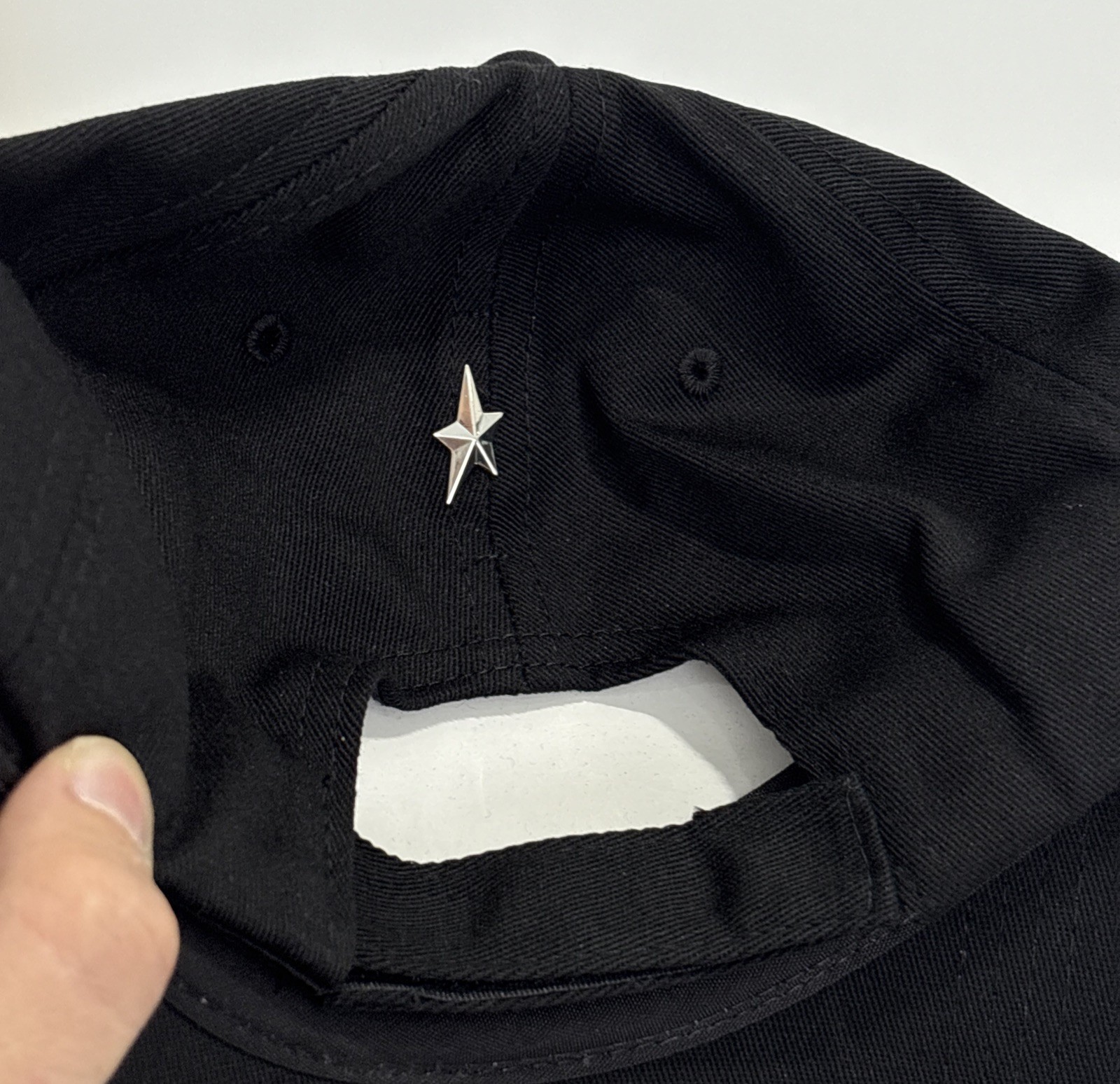 MUGLER LOGO PLAQUE ORGANIC COTTON BASEBALL CAP CAPPELLO DONNA BLACK ADJUSTABLE