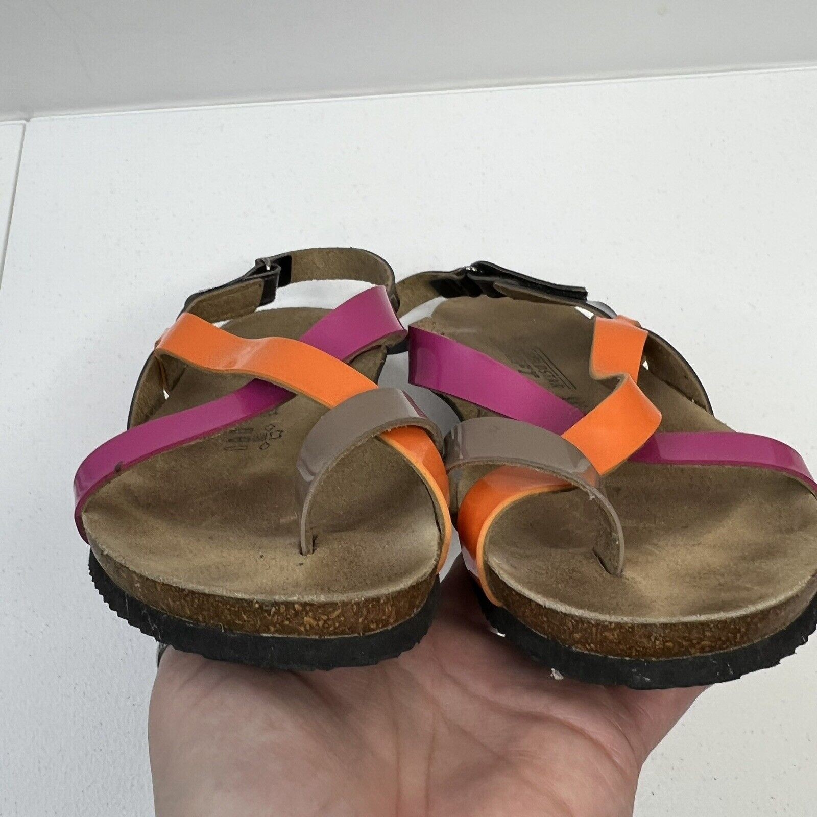 Rafting Goldstar Size 40 9.5 Sandal Soft Footbed Patent Micro Leather Strappy