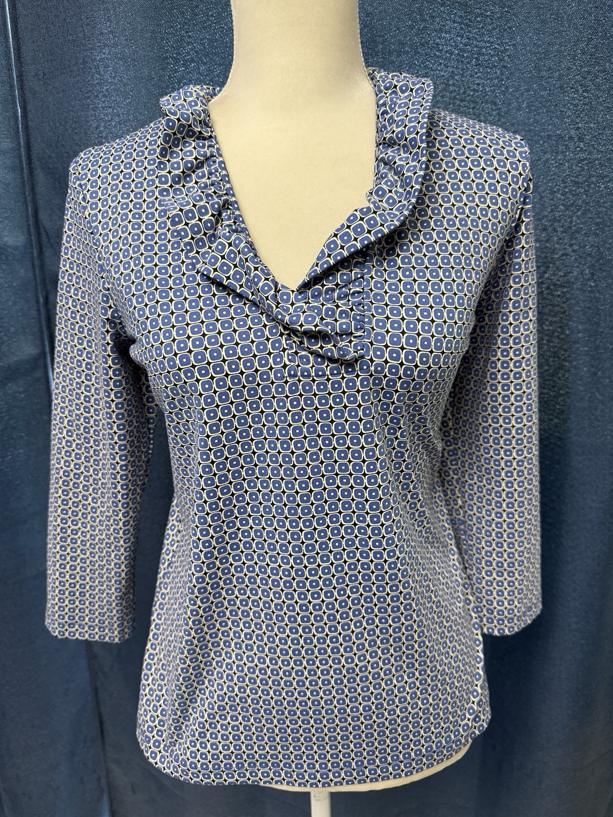 J.McLaughlin M Catalina Cloth Ruffle V-Neck Top Blue White Geometric Career