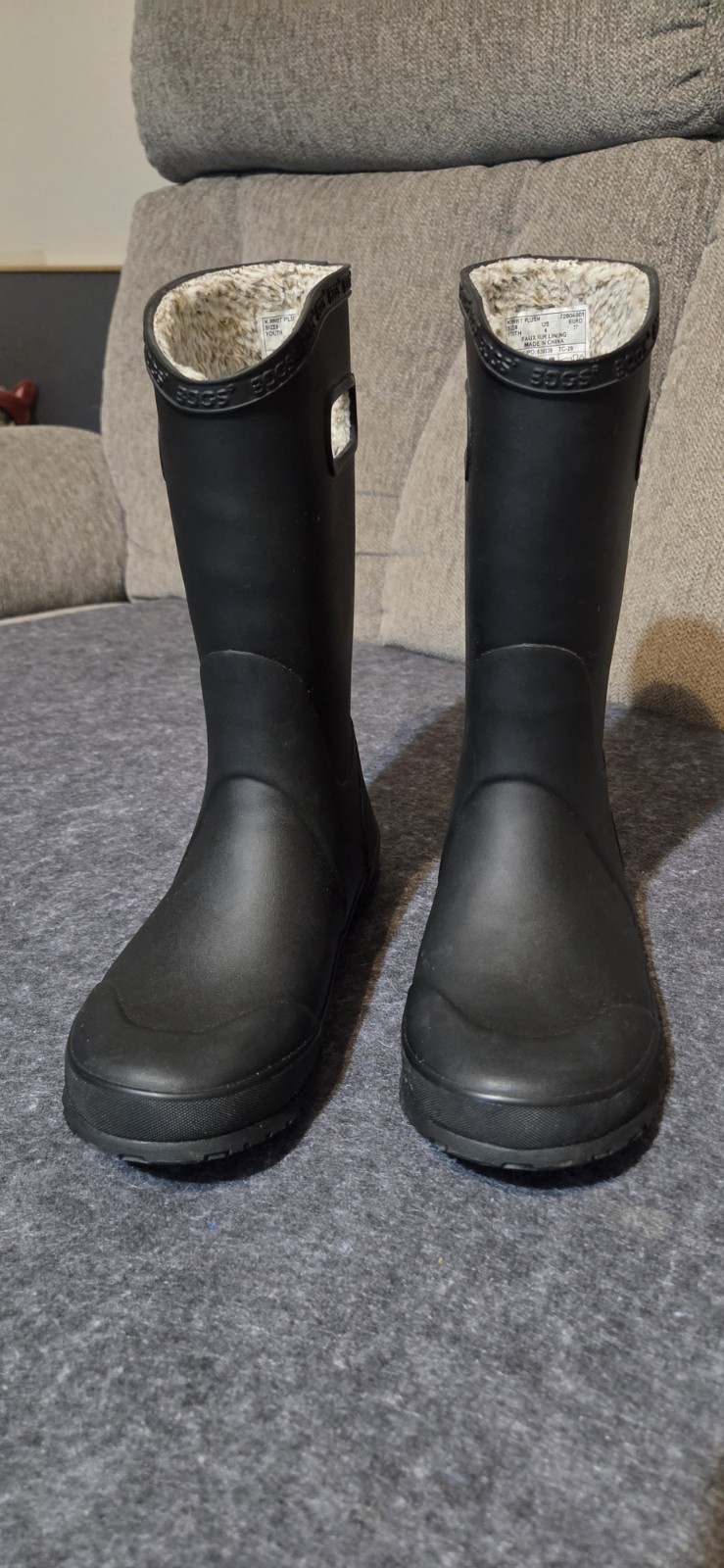 Bogs Rainboot Plush Kids Black Lined Pull-On Rain Boots US 4 EU 37