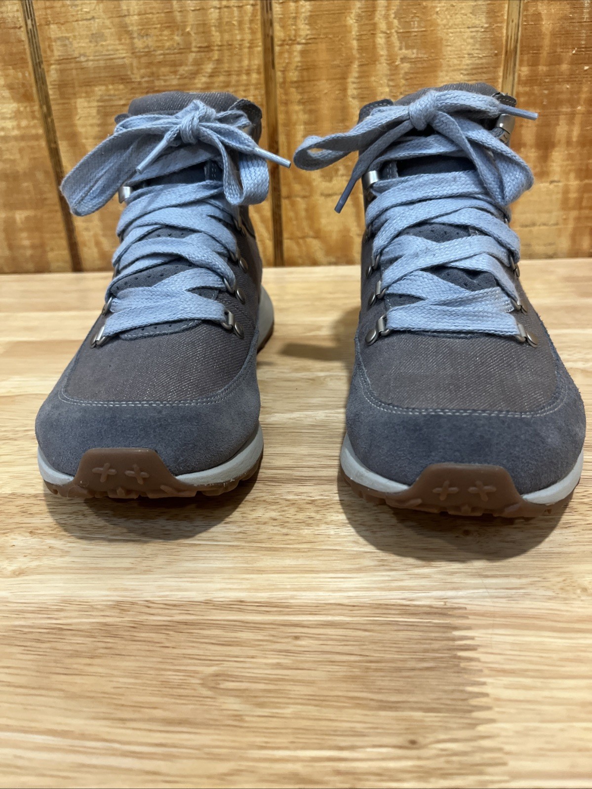 Merrell Ashford Classic Chukka Shoes Women’s Size 9 Blue Suede Textile Boots