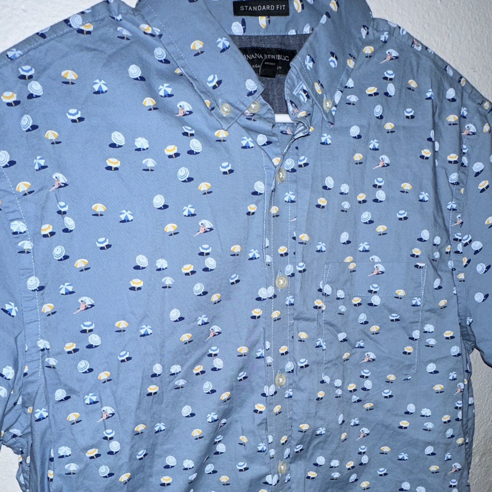 Banana Republic Men’s L Blue Standard Fit Woven Novelty Print SS Button-Up Shirt