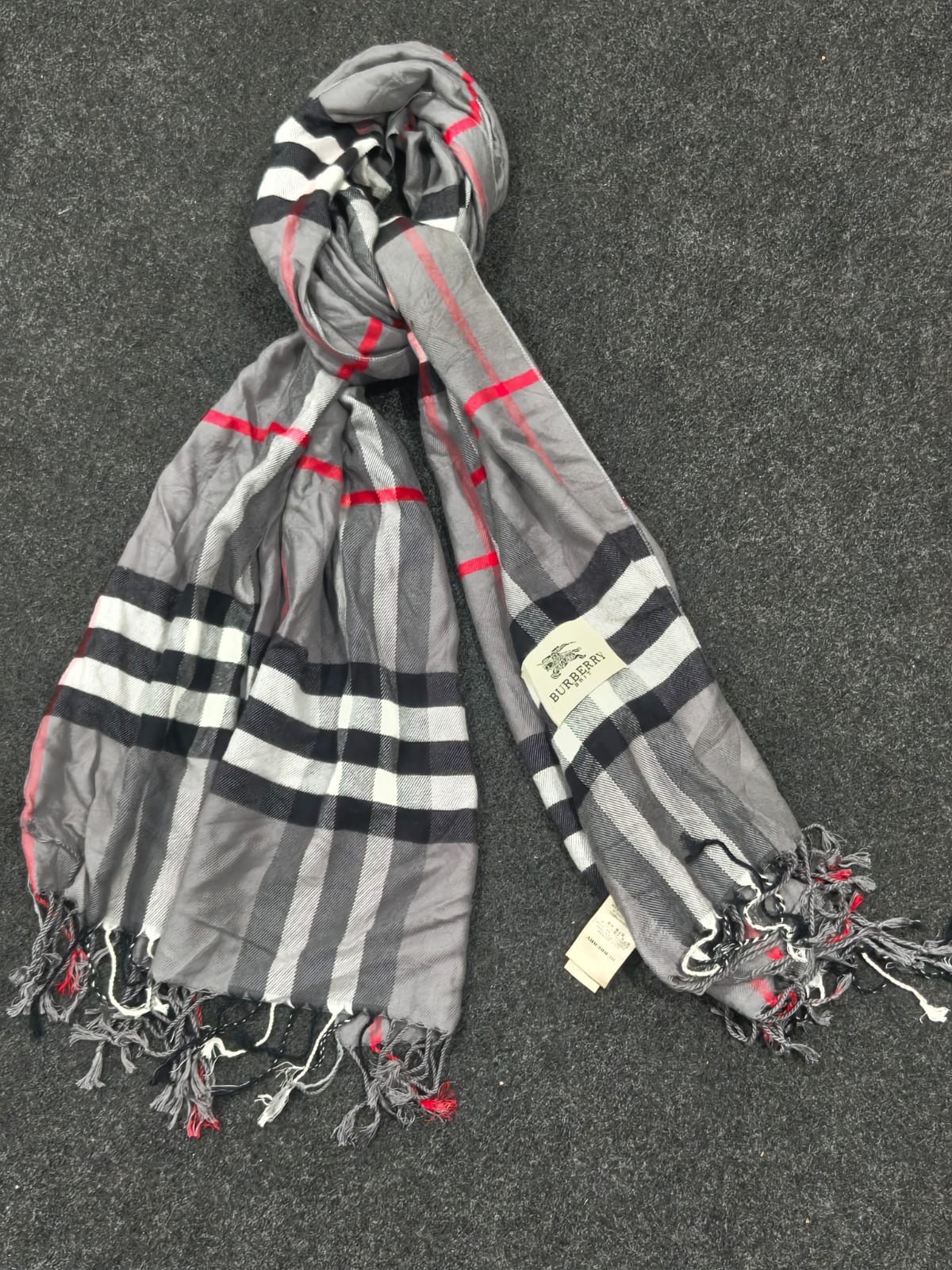 Burberry Brit Scarf Shawl Wrap 92% Cotton 8% Polyester Made in China 2%