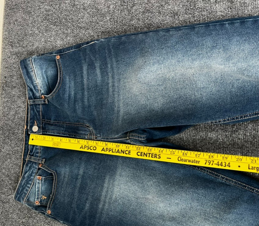 Frye Jeans Women’s Cotton/Polyester/Spandex Straight Leg High Rise Size 8/29