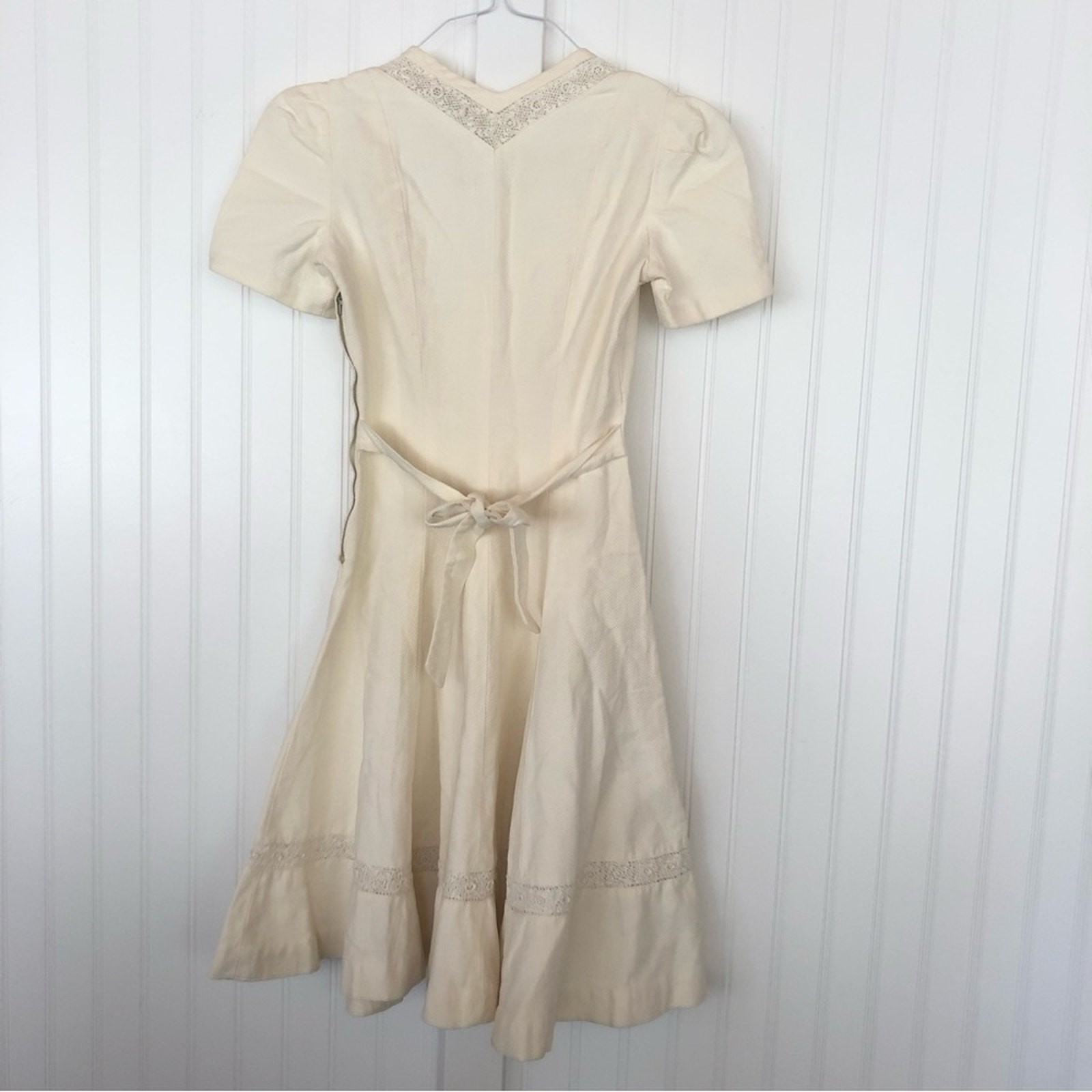 Vintage 60s Cream Lace Crochet Minidress Tie Waist Fit and Flare Pleated V-Neck